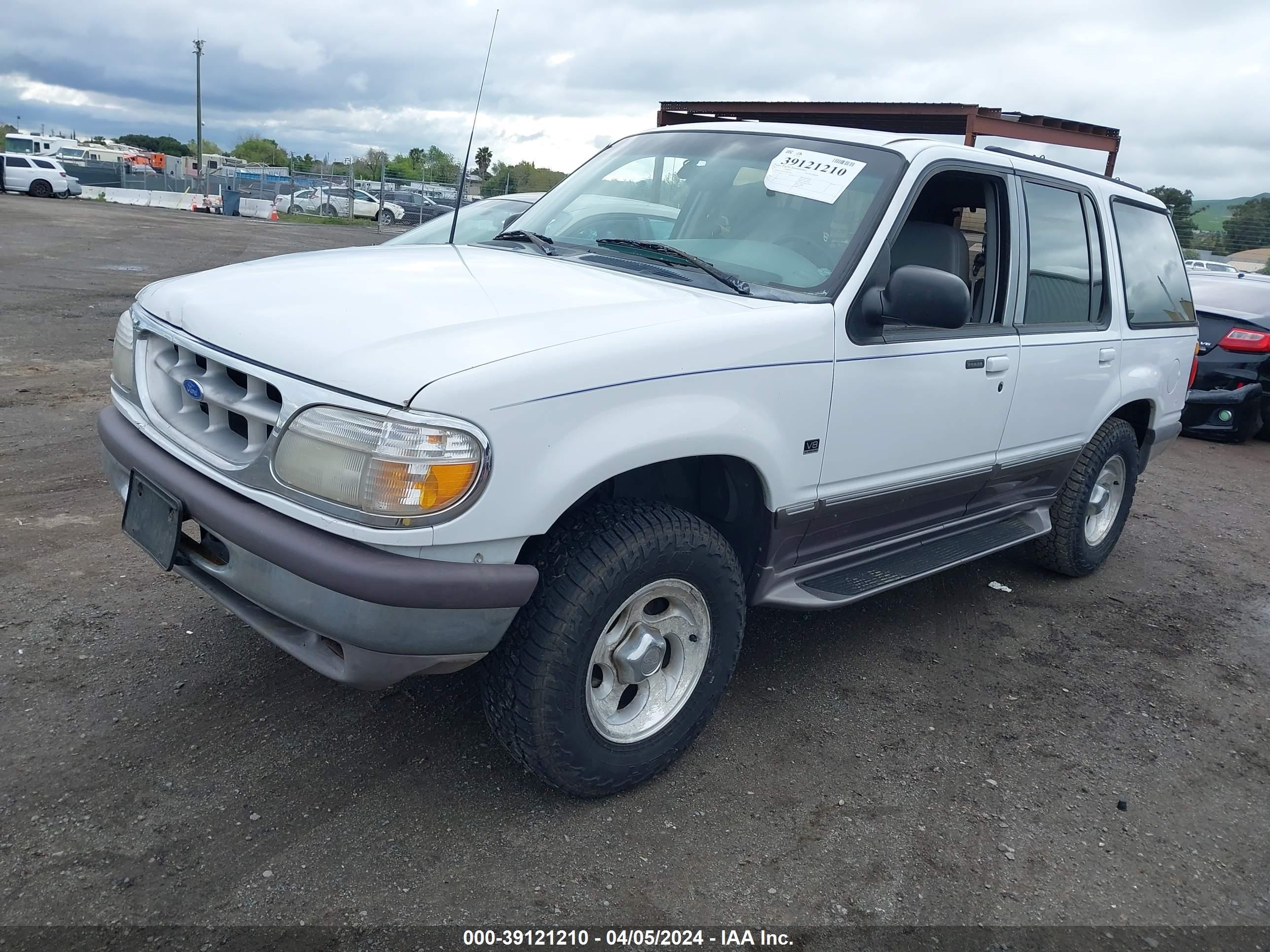 Photo 1 VIN: 1FMDU35P9VZB01596 - FORD EXPLORER 