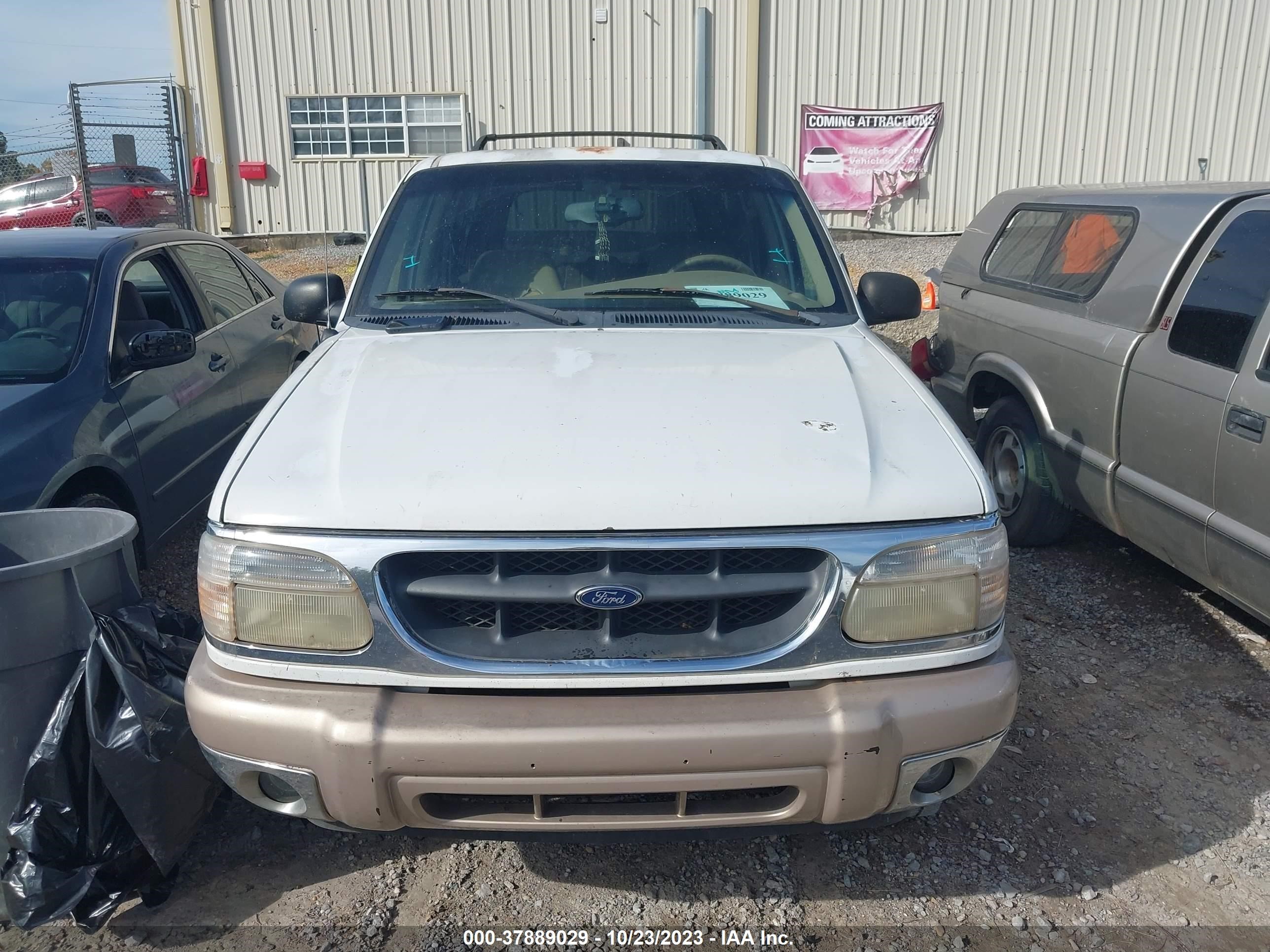 Photo 5 VIN: 1FMDU64P4YZA30461 - FORD EXPLORER 