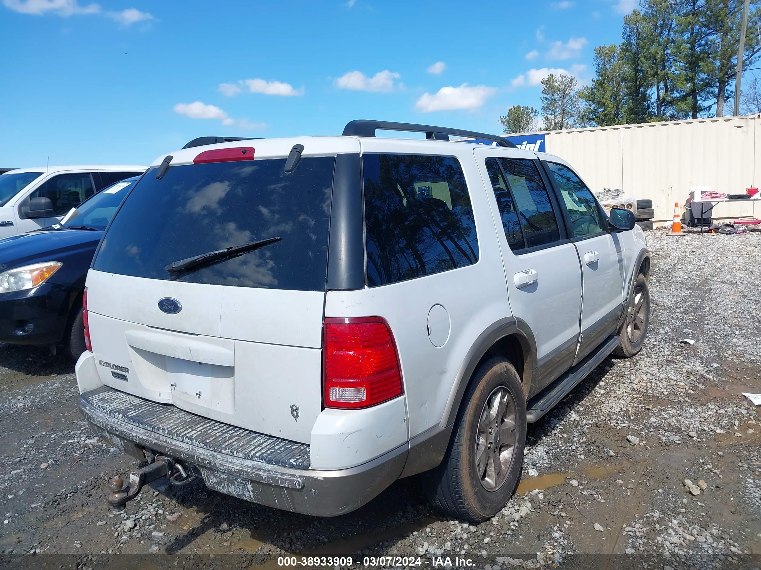 Photo 3 VIN: 1FMDU64W83UB62460 - FORD EXPLORER 