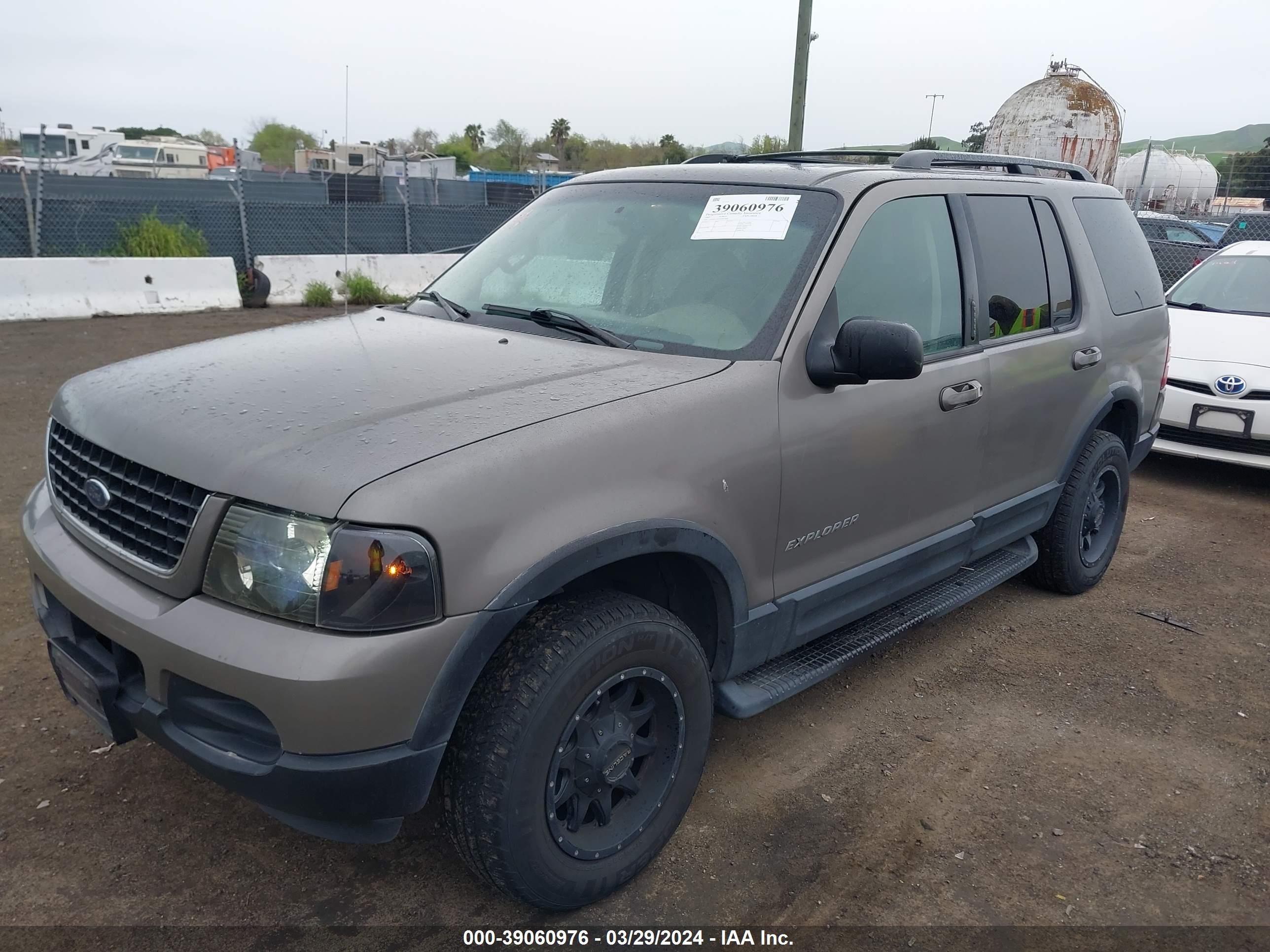 Photo 1 VIN: 1FMDU73E12ZB93808 - FORD EXPLORER 