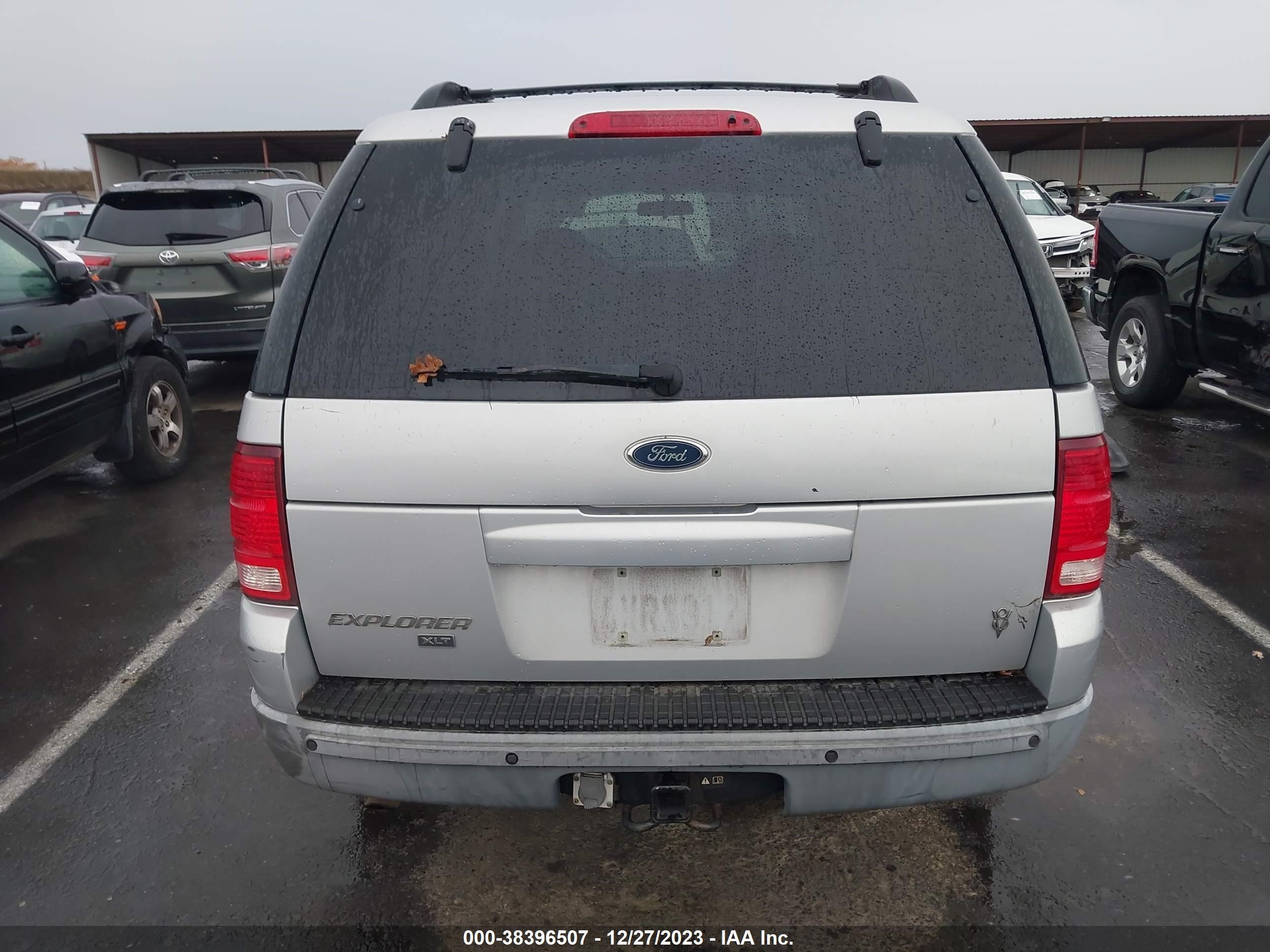 Photo 15 VIN: 1FMDU73W82UB88241 - FORD EXPLORER 