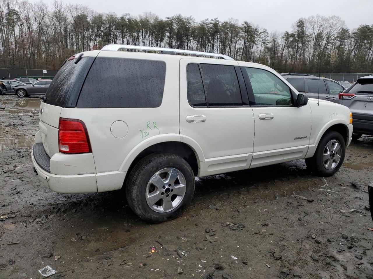 Photo 2 VIN: 1FMDU75E04ZB37875 - FORD EXPLORER 