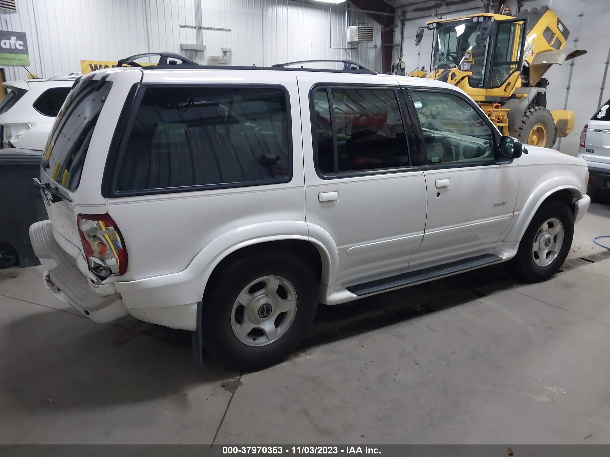 Photo 3 VIN: 1FMDU75EXYZA53035 - FORD EXPLORER 