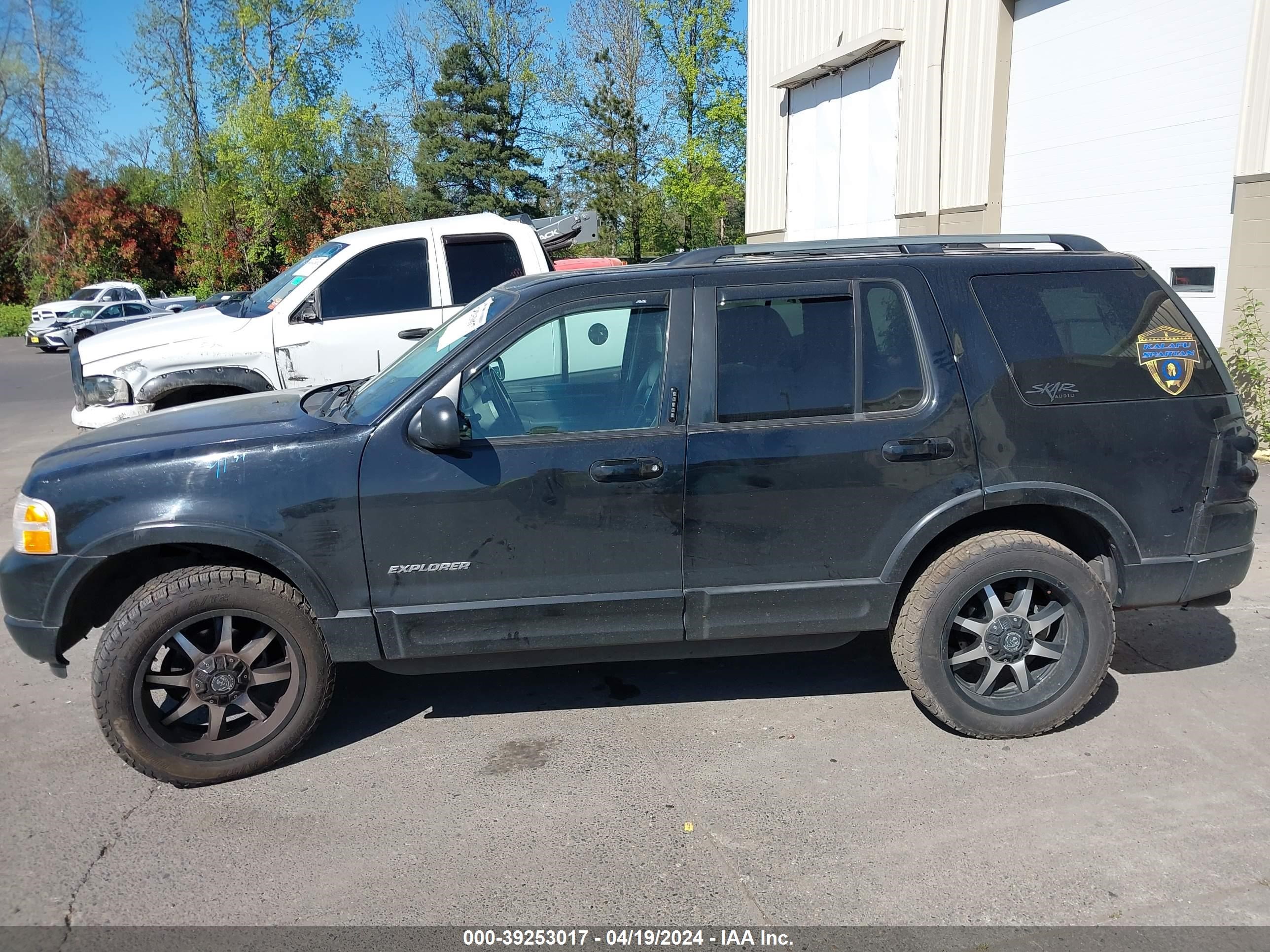 Photo 13 VIN: 1FMDU75W72ZA73324 - FORD EXPLORER 