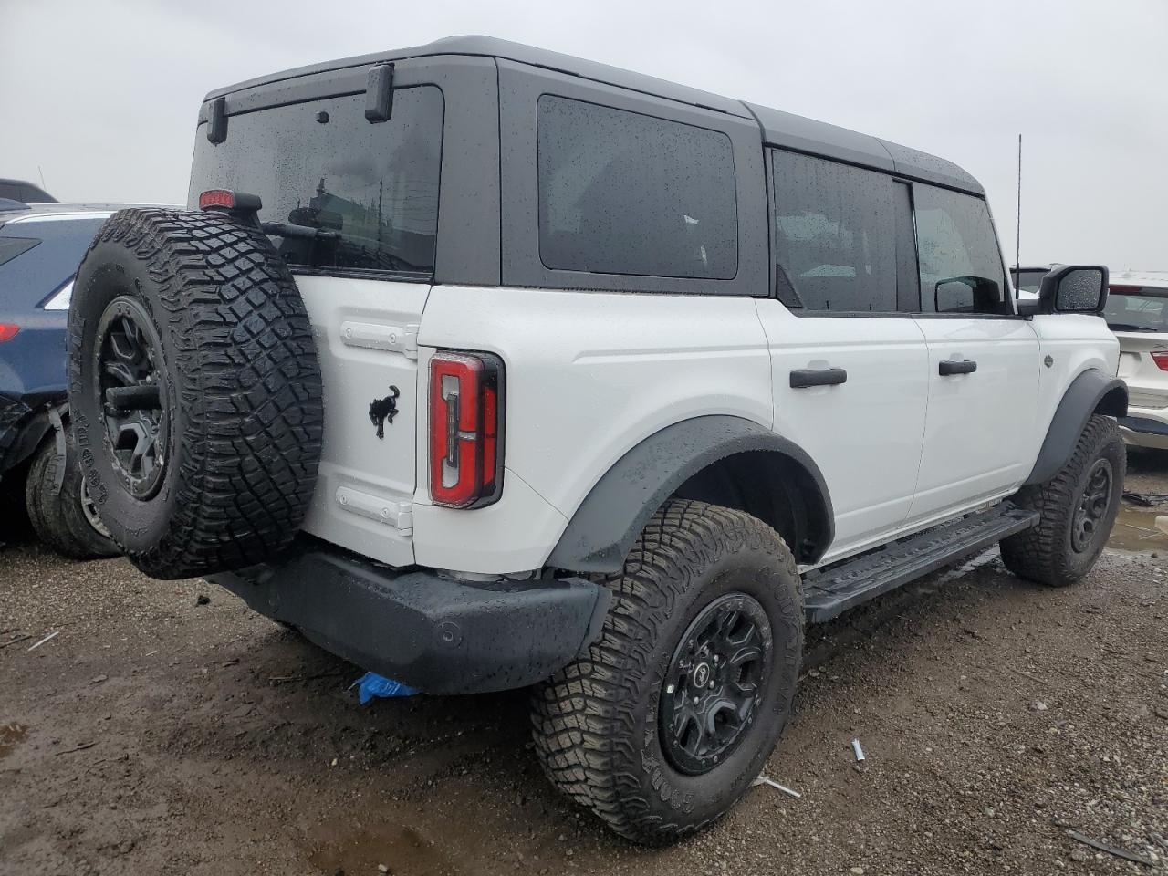 Photo 2 VIN: 1FMEE5DP5NLB70447 - FORD BRONCO 