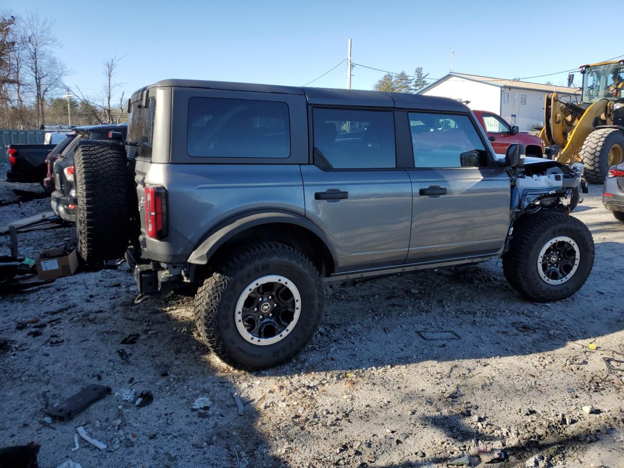 Photo 2 VIN: 1FMEE5DP8NLB28323 - FORD BRONCO 