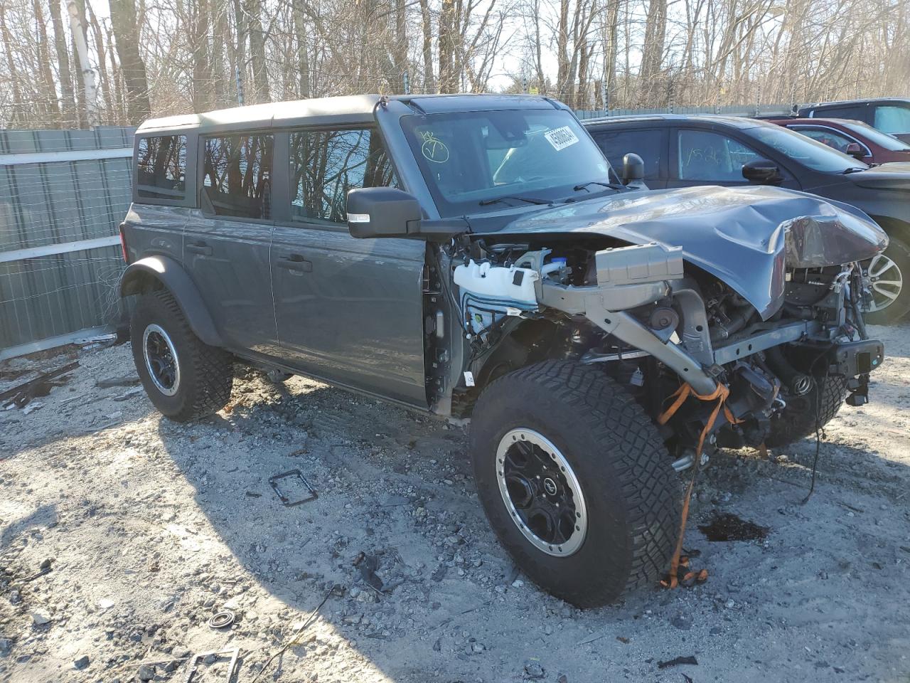 Photo 3 VIN: 1FMEE5DP8NLB28323 - FORD BRONCO 