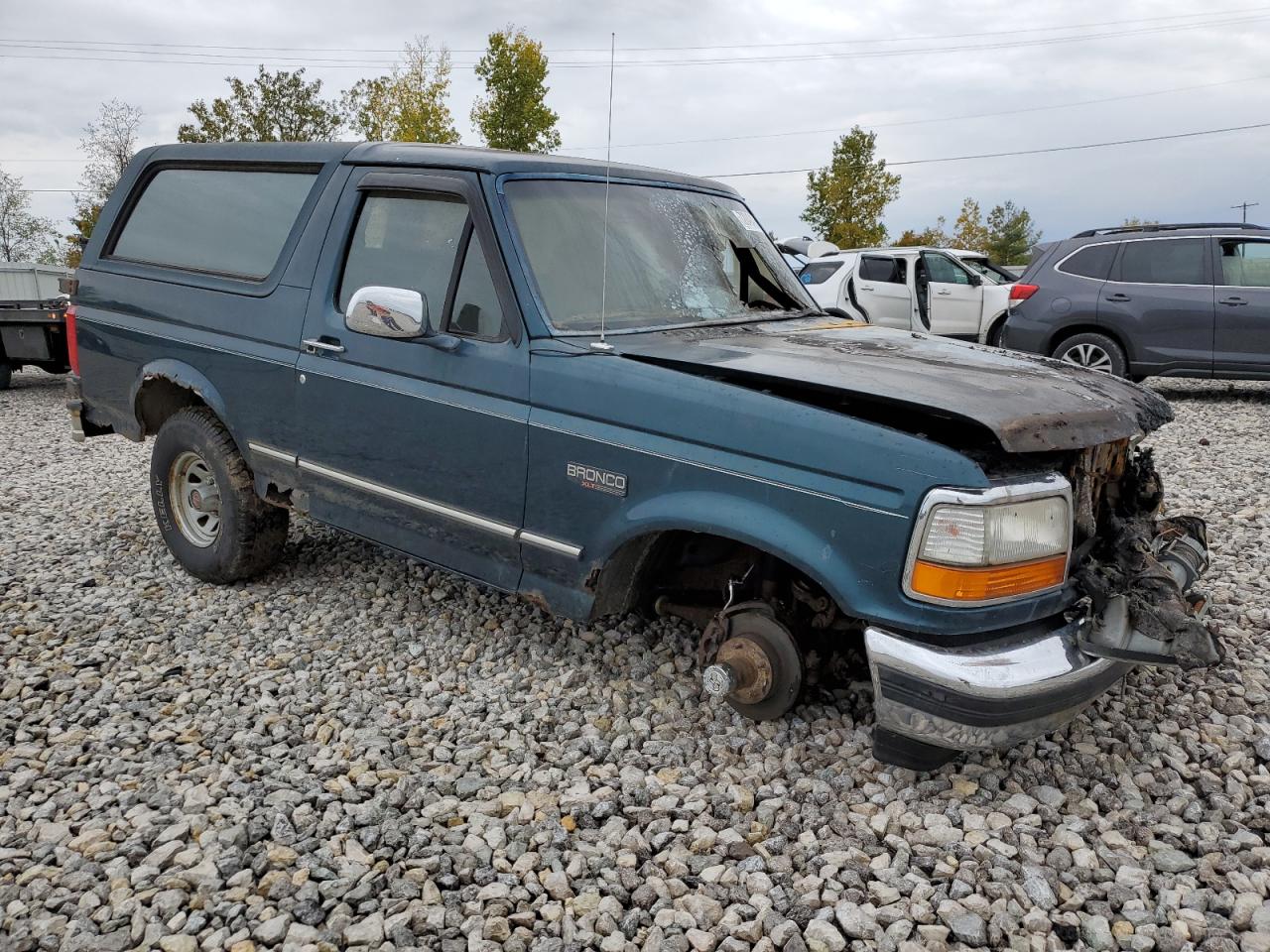 Photo 3 VIN: 1FMEU15H0RLA99599 - FORD BRONCO 