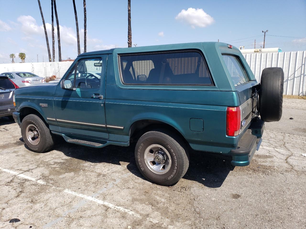 Photo 1 VIN: 1FMEU15H5TLA86693 - FORD BRONCO 