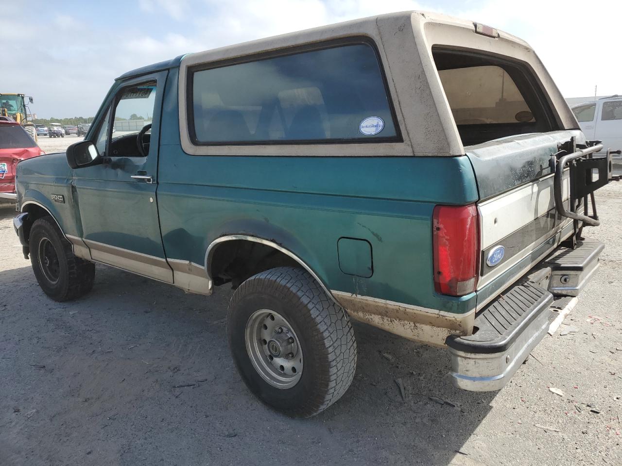 Photo 1 VIN: 1FMEU15H8TLA23216 - FORD BRONCO 