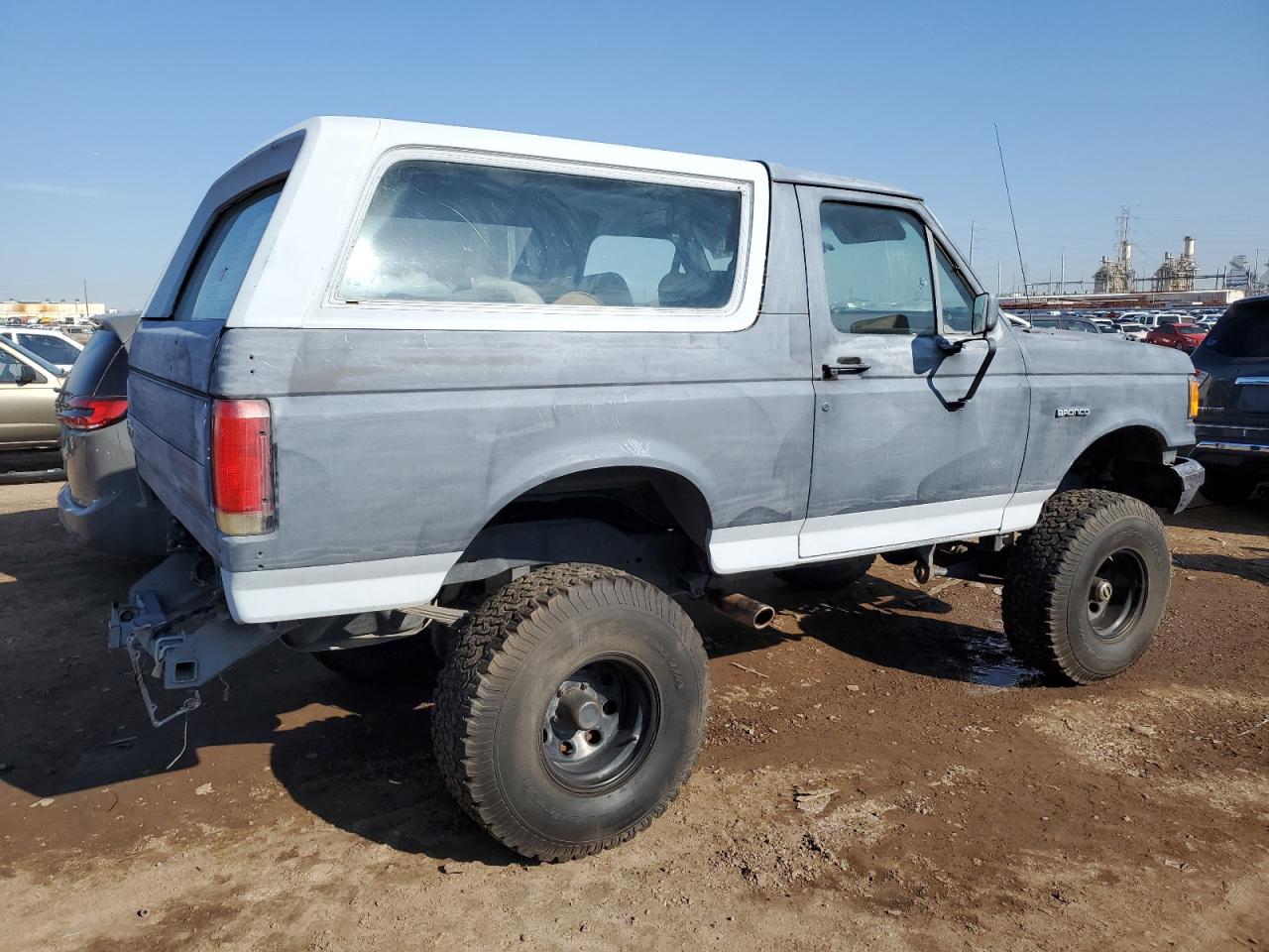 Photo 2 VIN: 1FMEU15H9JLA81784 - FORD BRONCO 