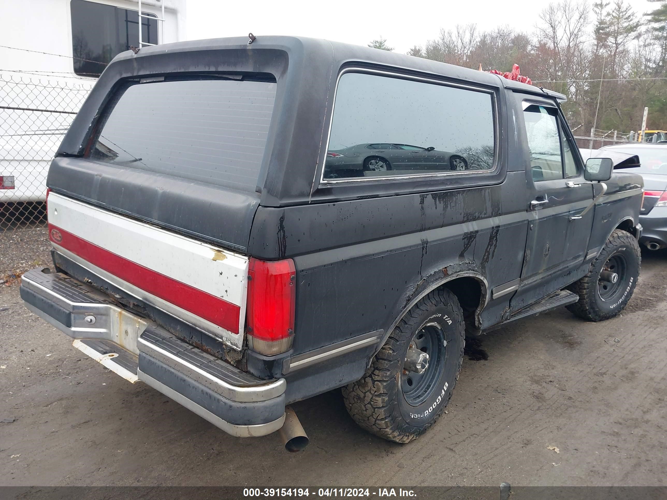 Photo 3 VIN: 1FMEU15HXLLA87161 - FORD BRONCO 