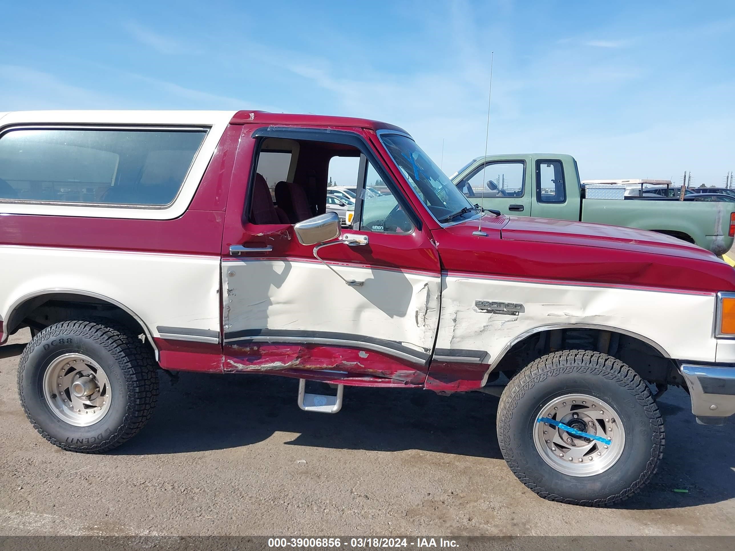 Photo 5 VIN: 1FMEU15N2JLA17205 - FORD BRONCO 