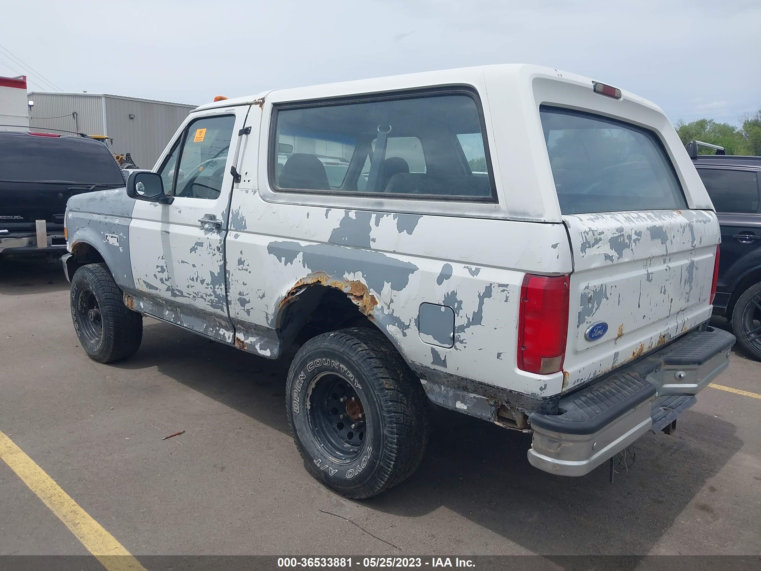 Photo 2 VIN: 1FMEU15N4NLA96253 - FORD BRONCO 