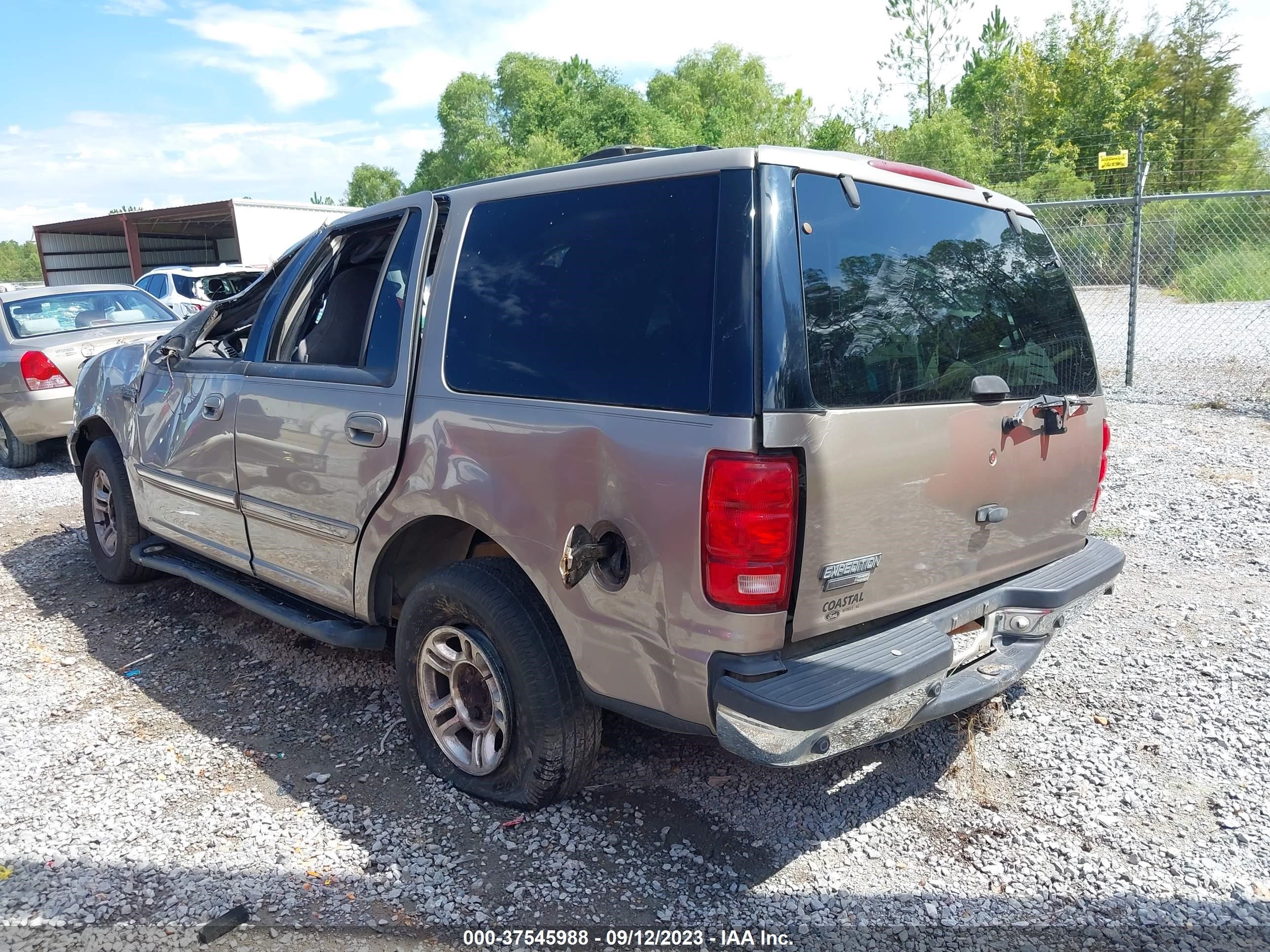 Photo 2 VIN: 1FMEU15W52LA98968 - FORD EXPEDITION 