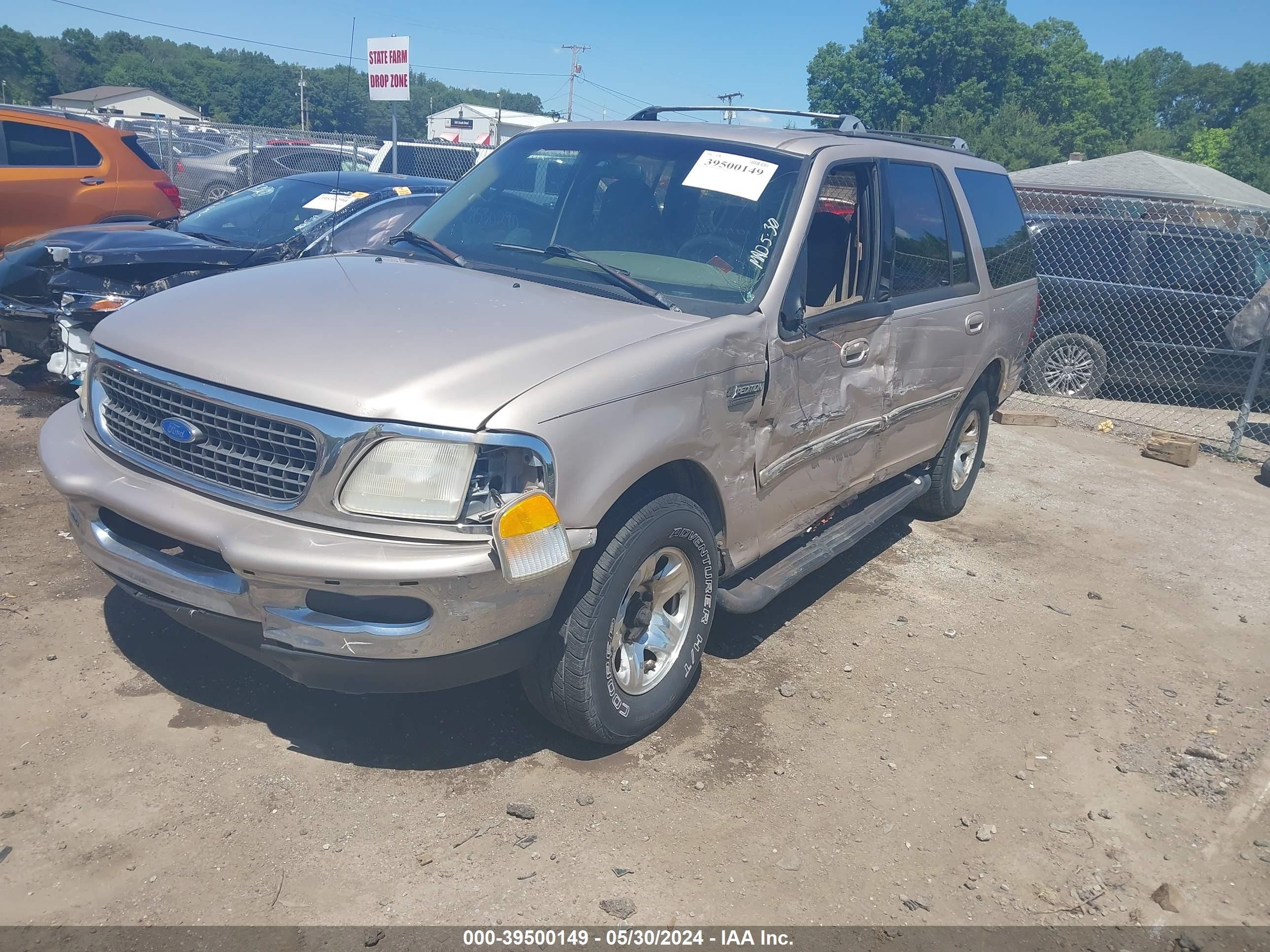 Photo 1 VIN: 1FMEU1767VLB13861 - FORD EXPEDITION 