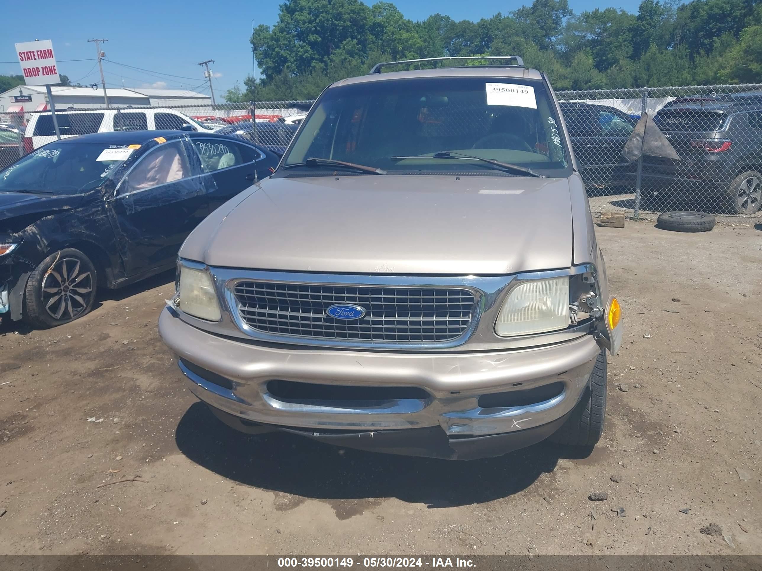 Photo 11 VIN: 1FMEU1767VLB13861 - FORD EXPEDITION 