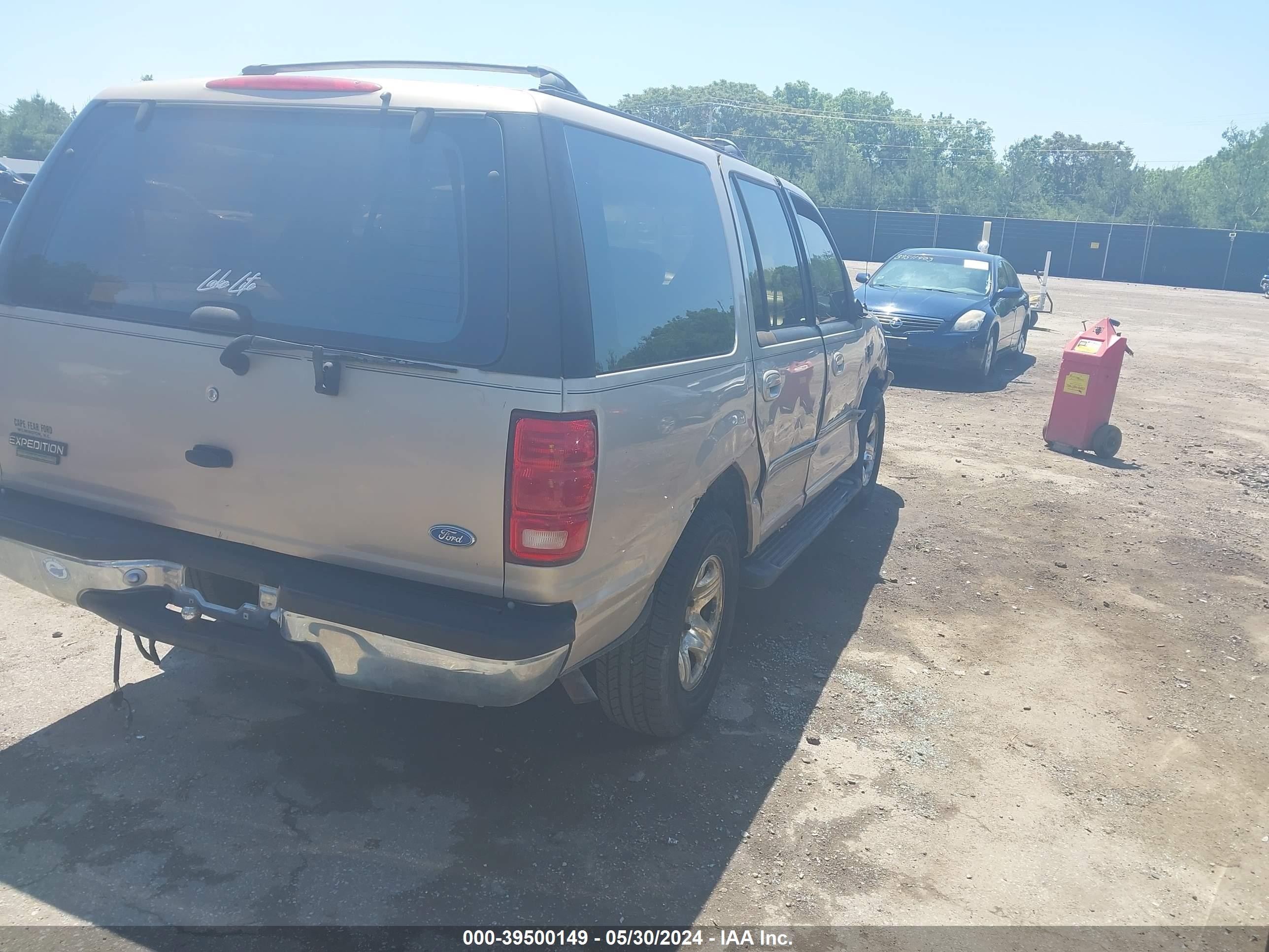 Photo 3 VIN: 1FMEU1767VLB13861 - FORD EXPEDITION 