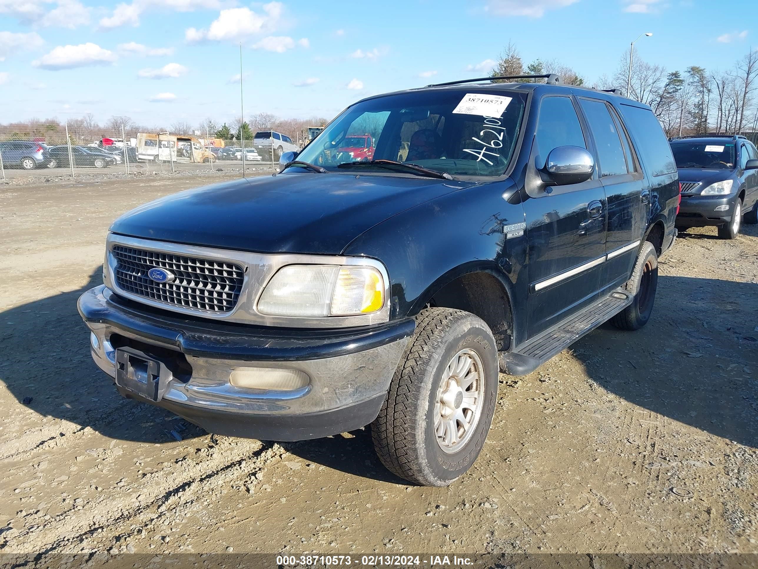 Photo 5 VIN: 1FMEU18W8VLA62109 - FORD EXPEDITION 