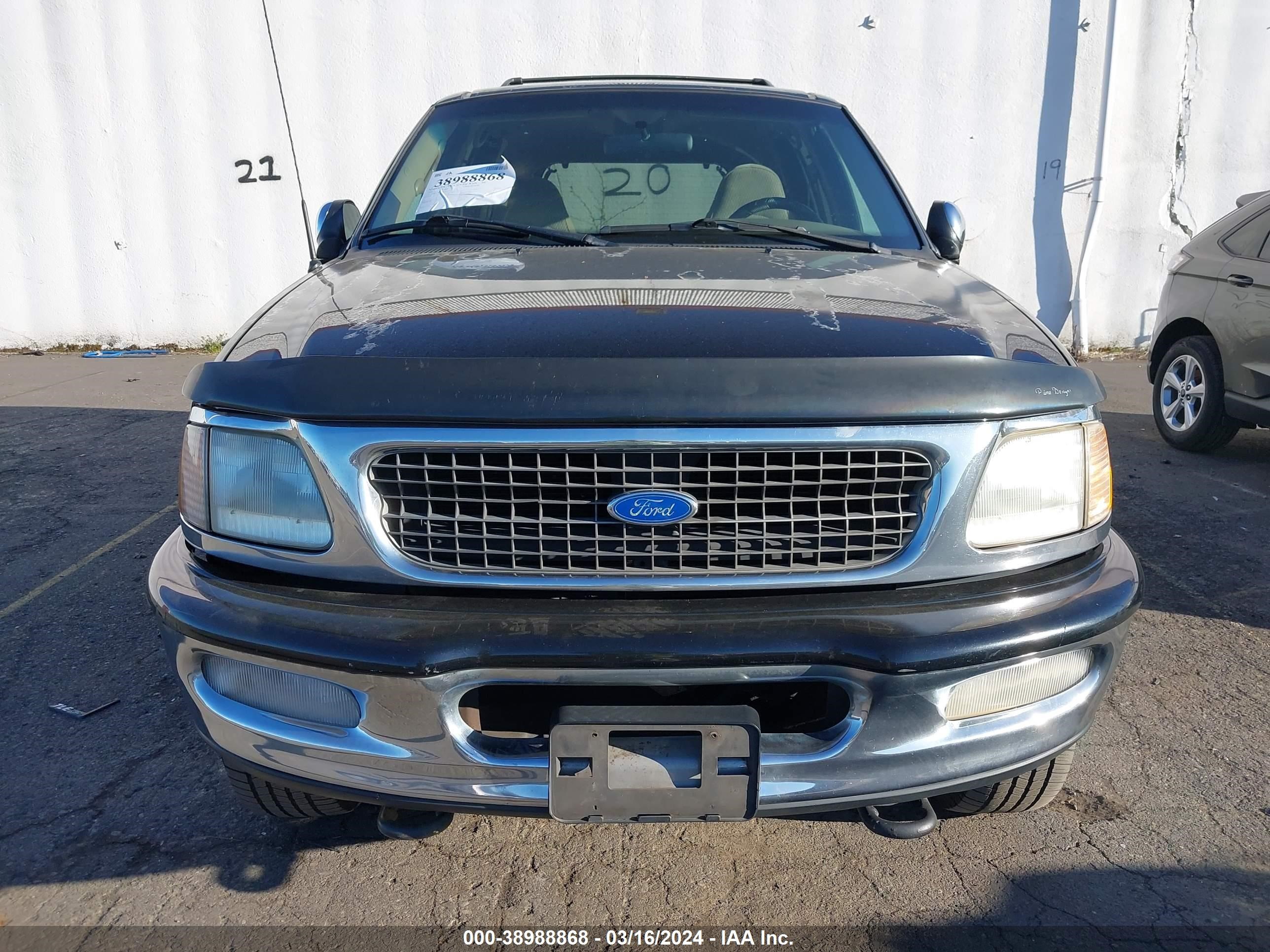 Photo 5 VIN: 1FMEU18W9VLC11076 - FORD EXPEDITION 