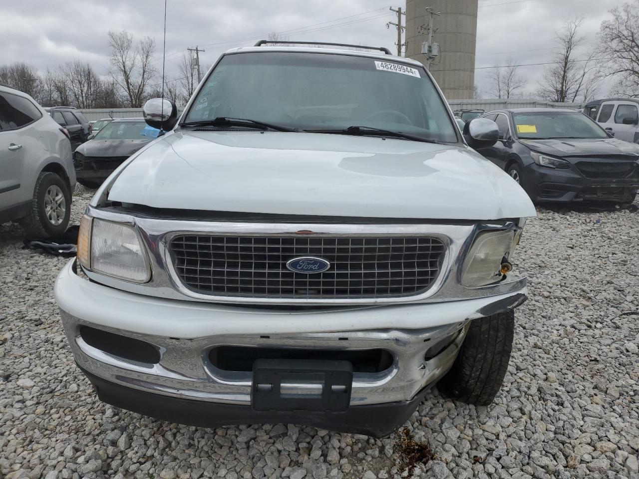 Photo 4 VIN: 1FMEU18WXVLA79395 - FORD EXPEDITION 