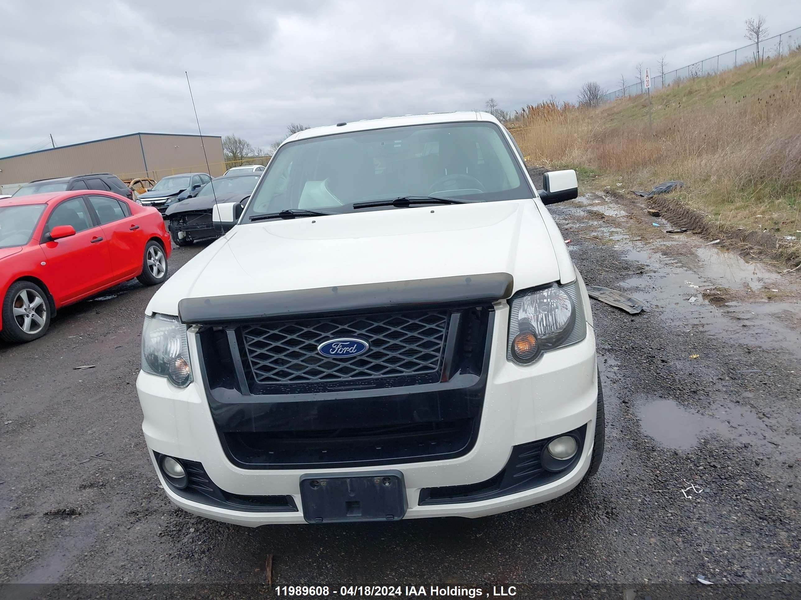 Photo 11 VIN: 1FMEU23E29UA27392 - FORD EXPLORER SPORT TRAC 