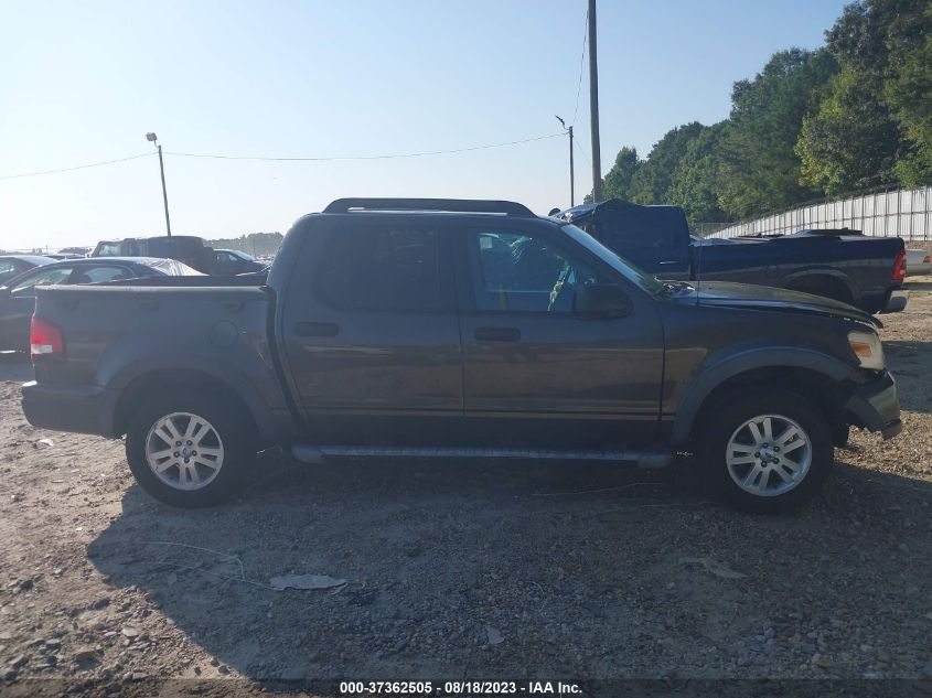 Photo 12 VIN: 1FMEU31E28UA30946 - FORD EXPLORER SPORT TRAC 