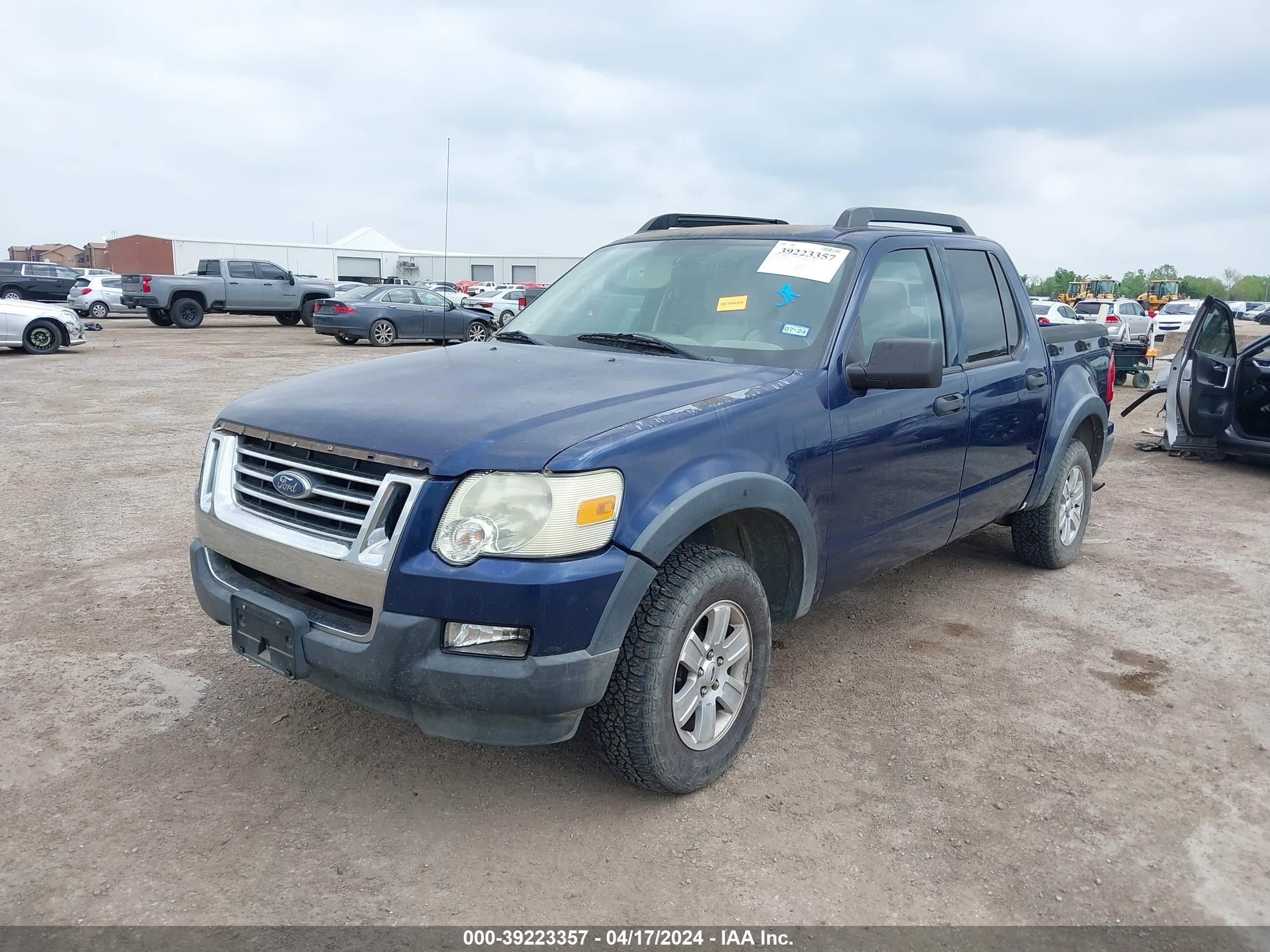 Photo 1 VIN: 1FMEU31E68UA05564 - FORD EXPLORER SPORT TRAC 