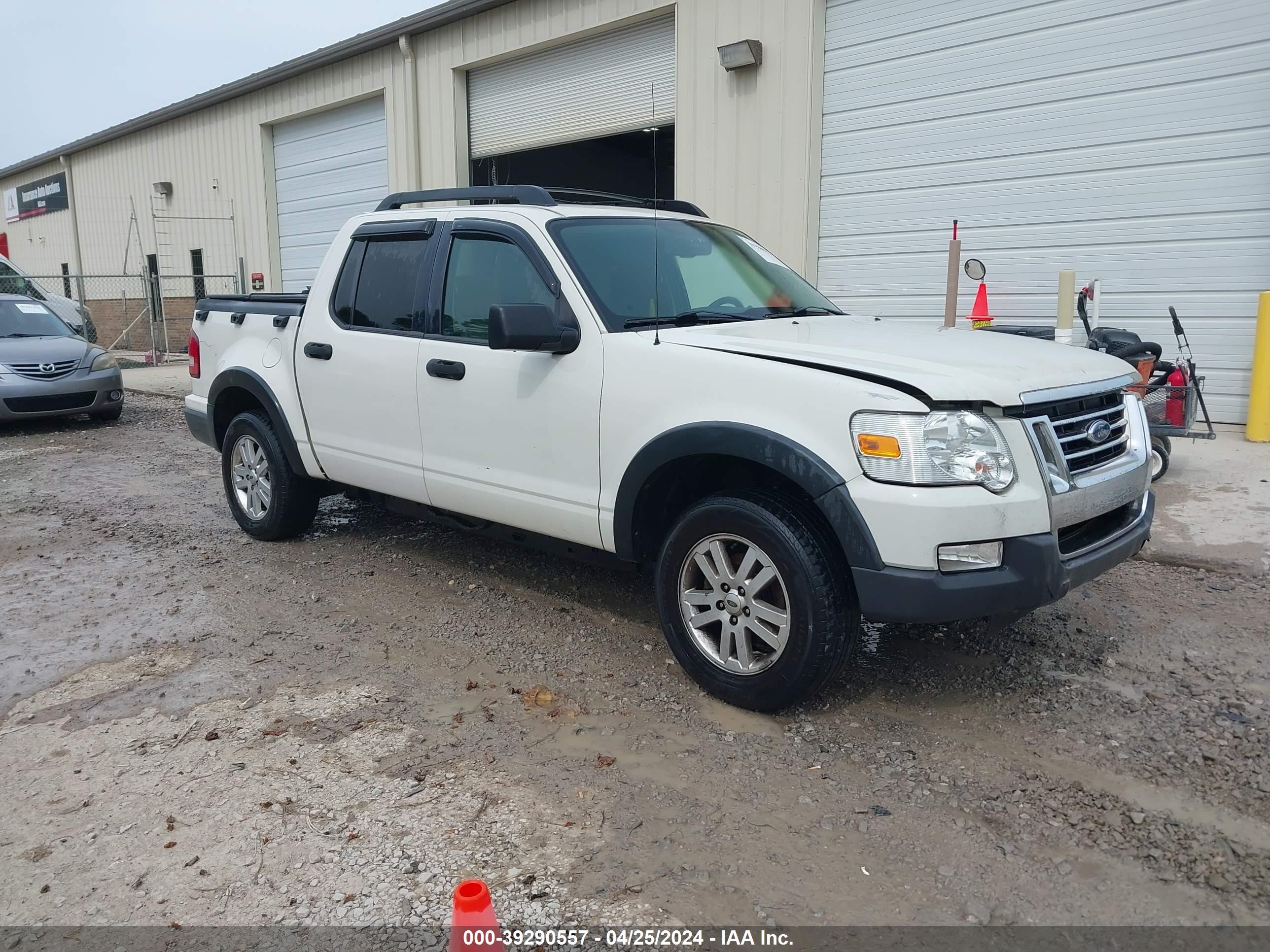 Photo 0 VIN: 1FMEU31E78UA28092 - FORD EXPLORER SPORT TRAC 