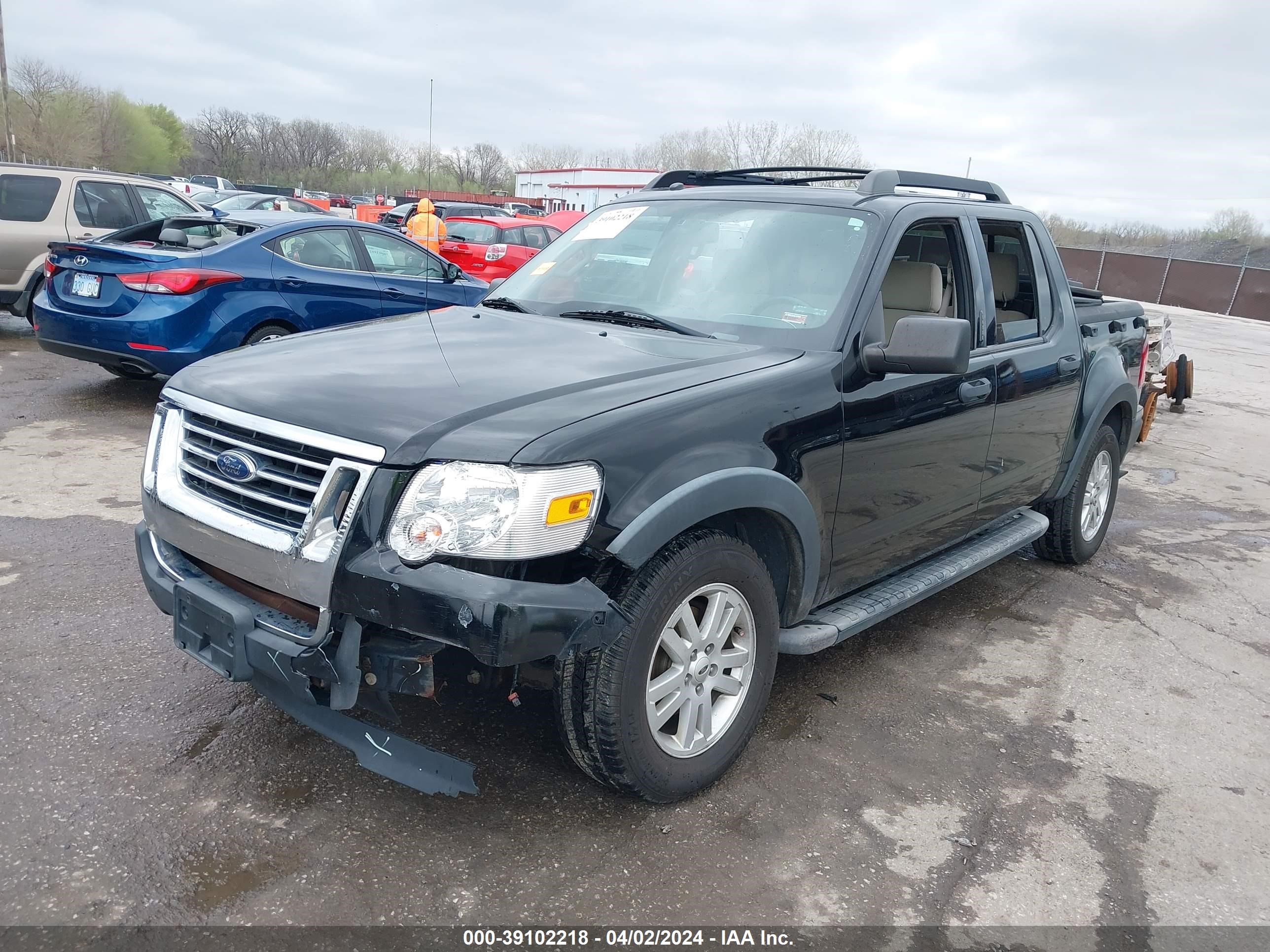 Photo 1 VIN: 1FMEU31E98UA56475 - FORD EXPLORER SPORT TRAC 