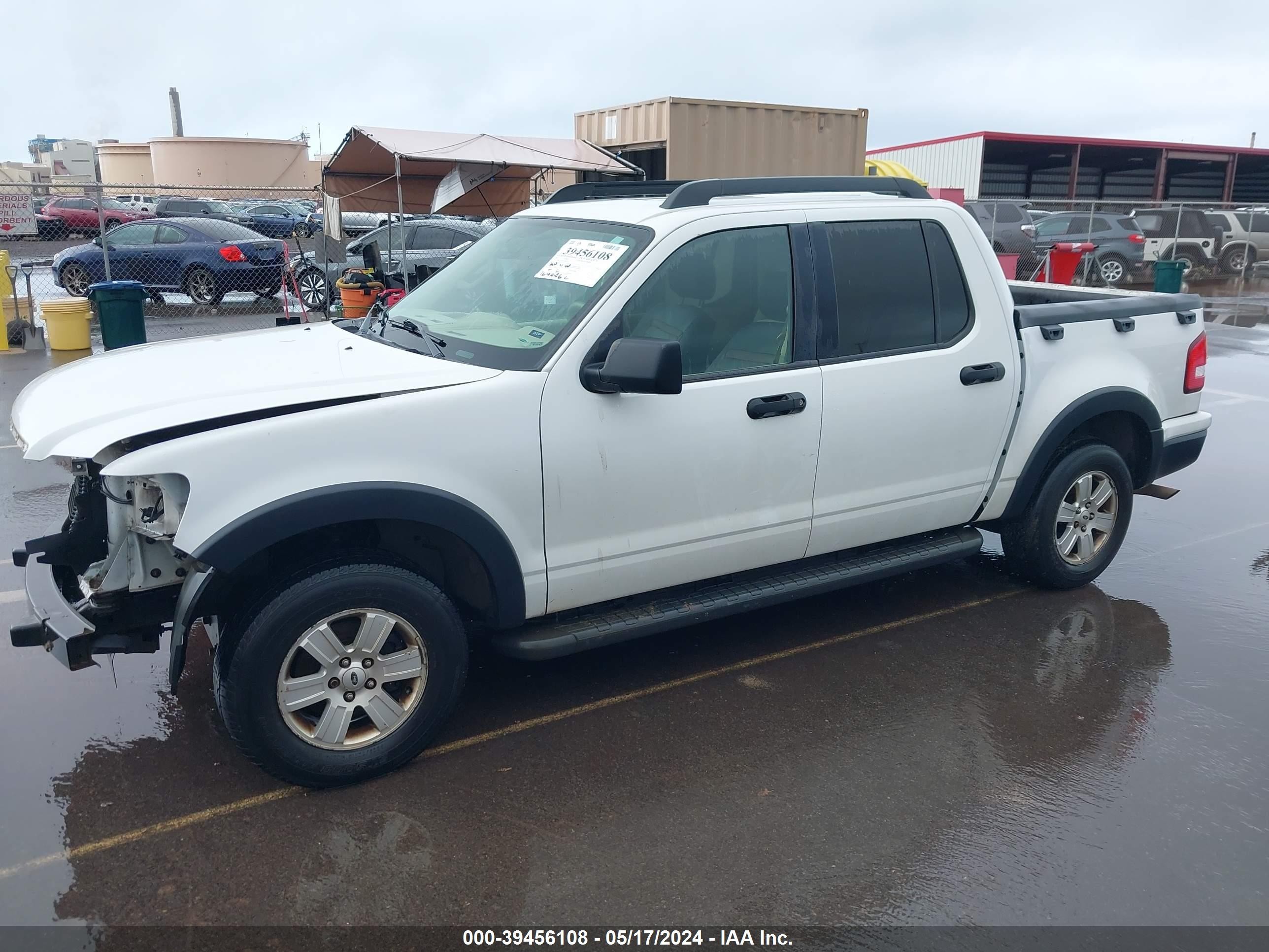 Photo 1 VIN: 1FMEU31K07UB06118 - FORD EXPLORER SPORT TRAC 