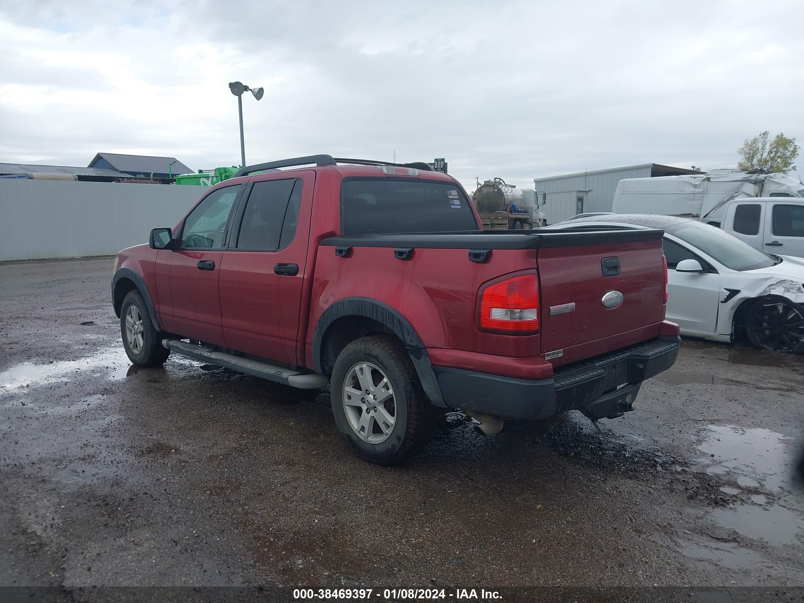 Photo 2 VIN: 1FMEU31K37UA28806 - FORD EXPLORER SPORT TRAC 