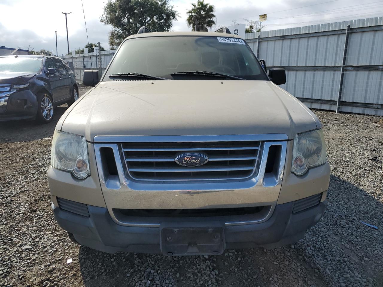 Photo 4 VIN: 1FMEU31K57UB27482 - FORD EXPLORER 