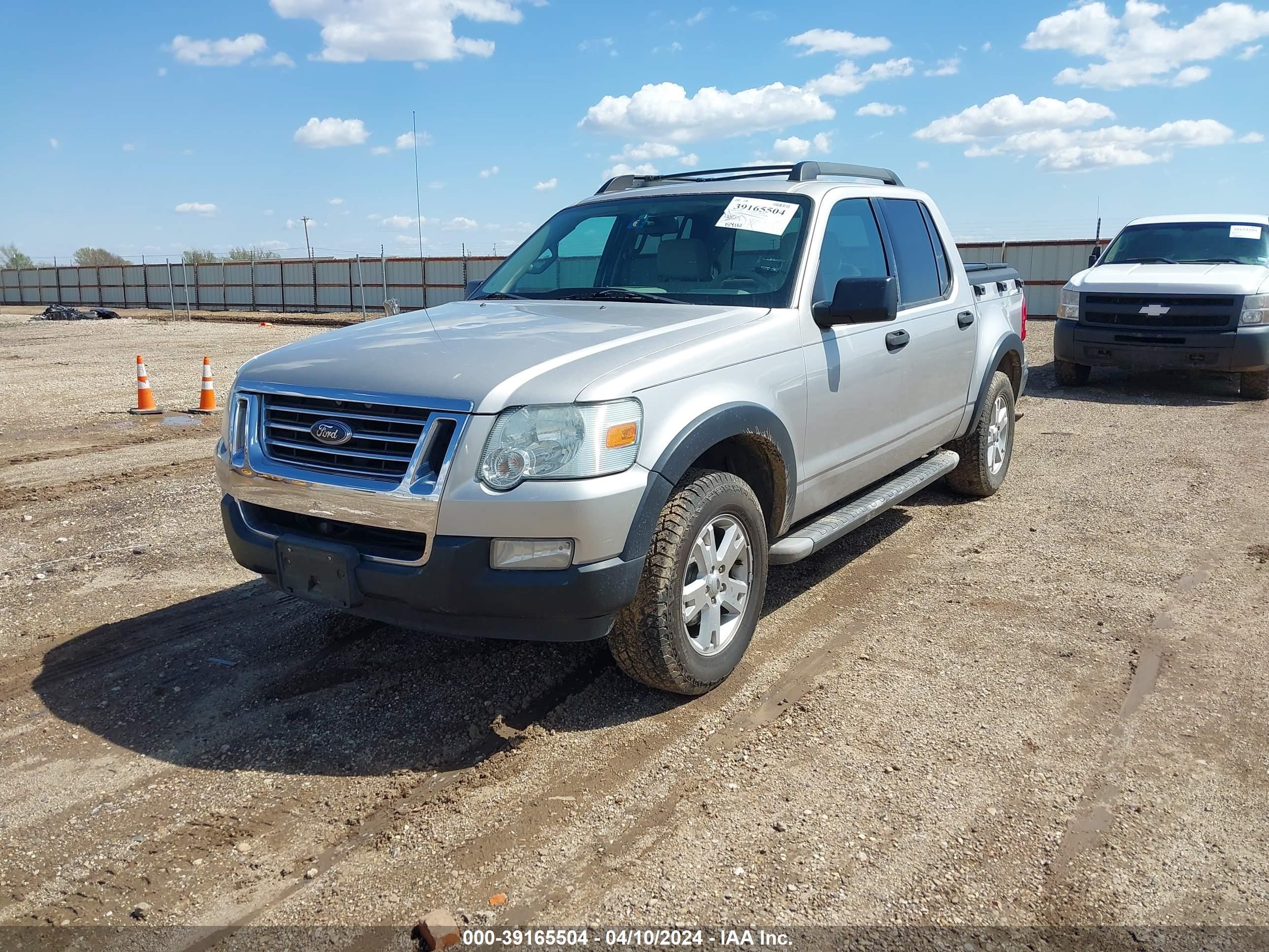 Photo 1 VIN: 1FMEU31K77UA09935 - FORD EXPLORER SPORT TRAC 