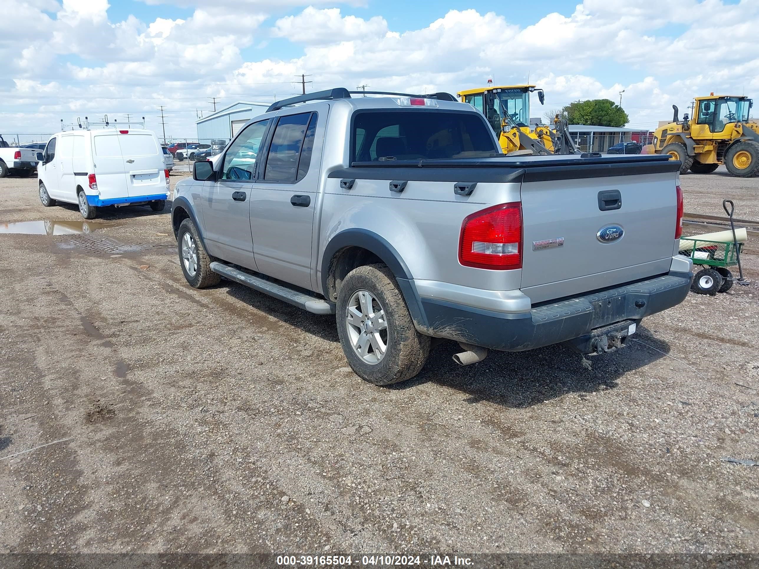 Photo 2 VIN: 1FMEU31K77UA09935 - FORD EXPLORER SPORT TRAC 