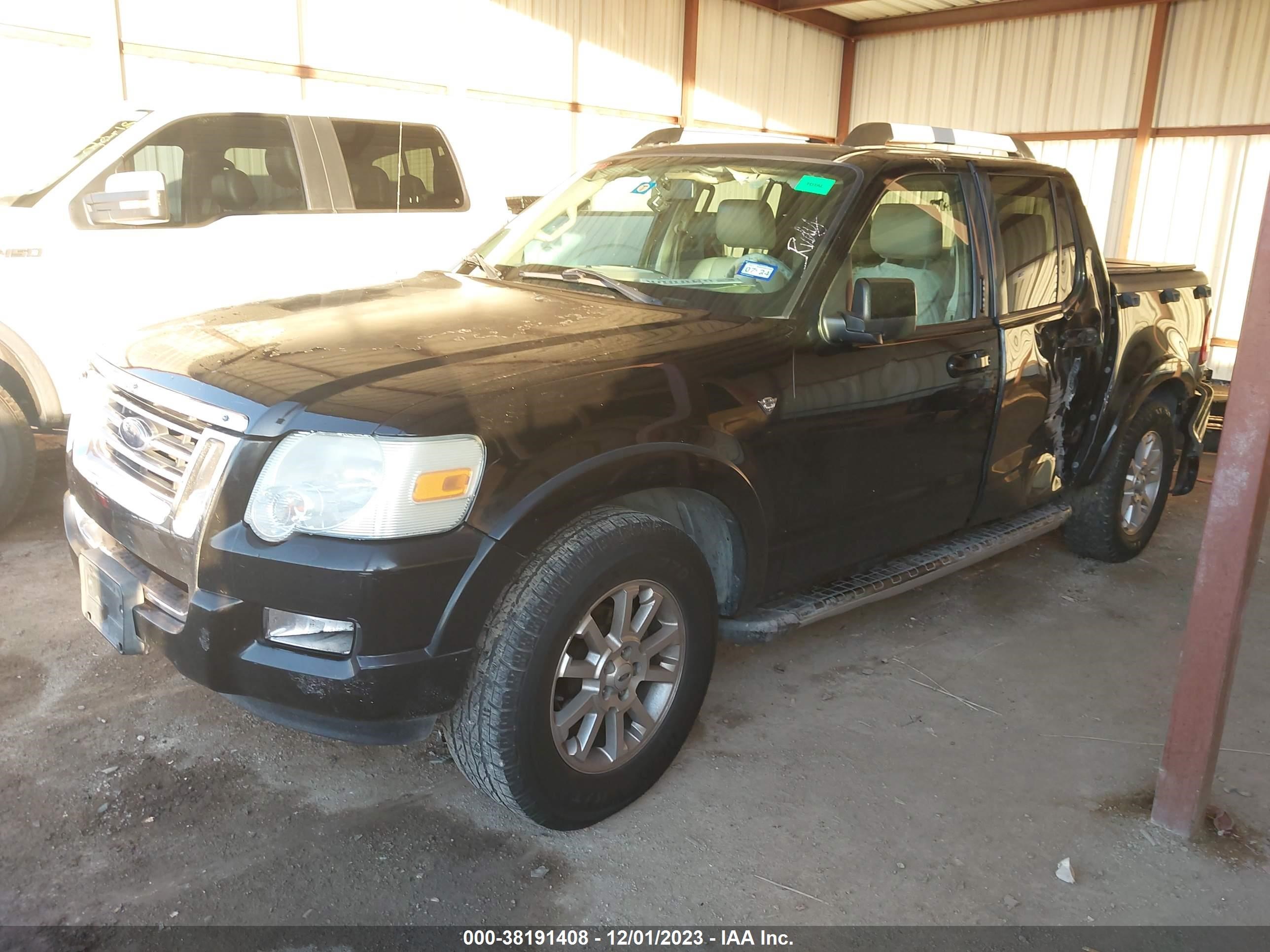 Photo 1 VIN: 1FMEU33827UA11237 - FORD EXPLORER SPORT TRAC 