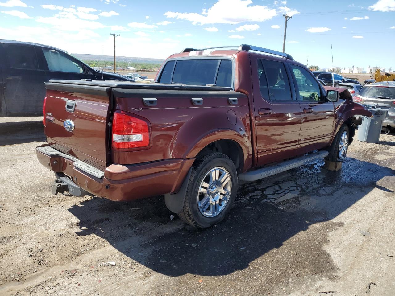 Photo 2 VIN: 1FMEU3DE4AUA38628 - FORD EXPLORER 