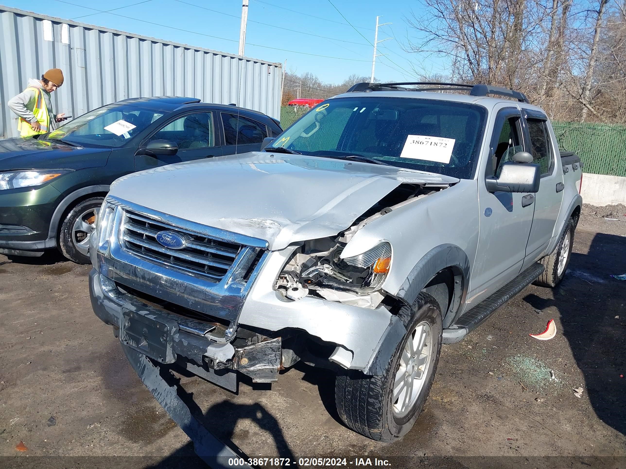 Photo 1 VIN: 1FMEU51E09UA10269 - FORD EXPLORER SPORT TRAC 