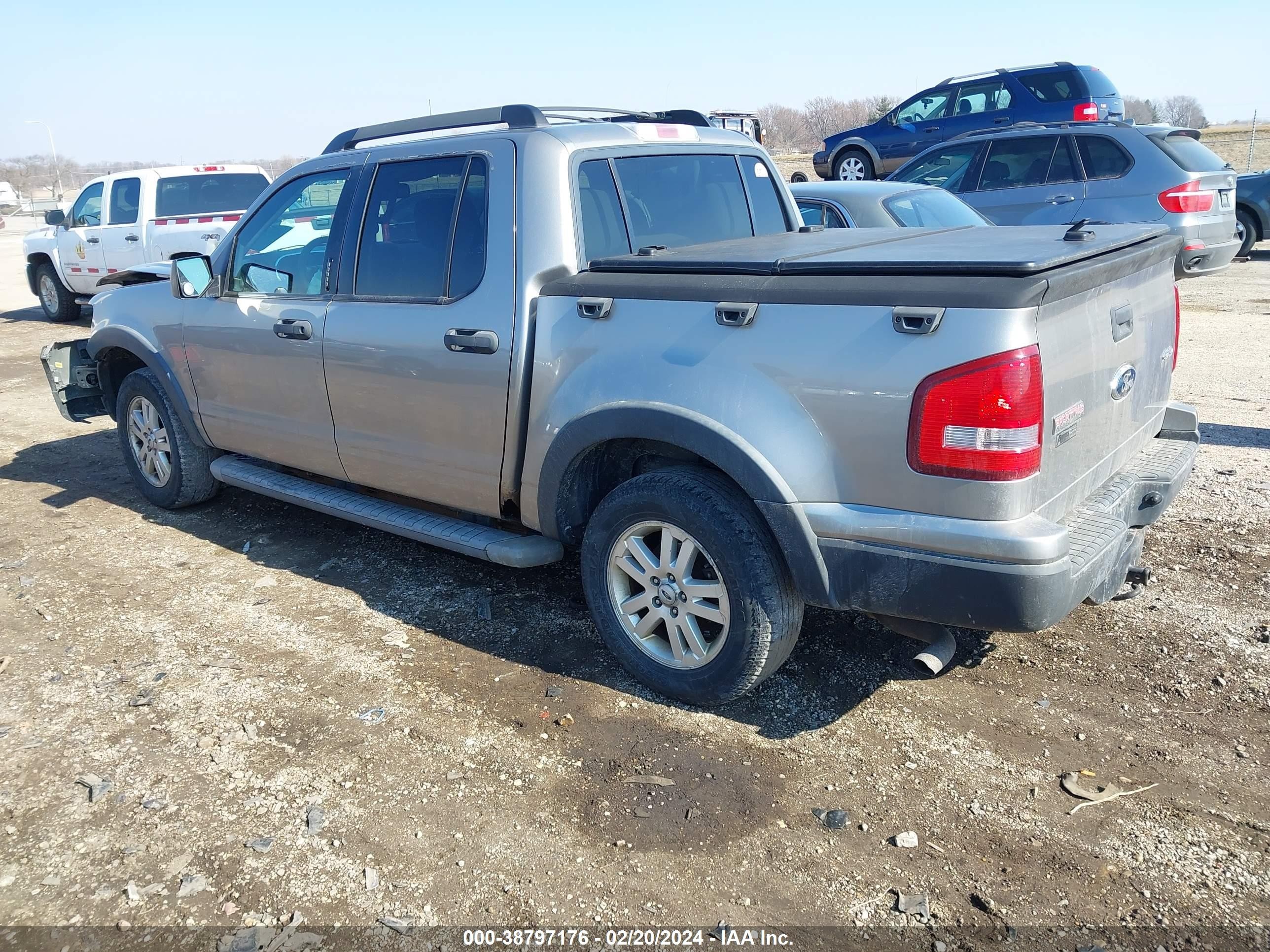 Photo 2 VIN: 1FMEU51E78UA59970 - FORD EXPLORER SPORT TRAC 