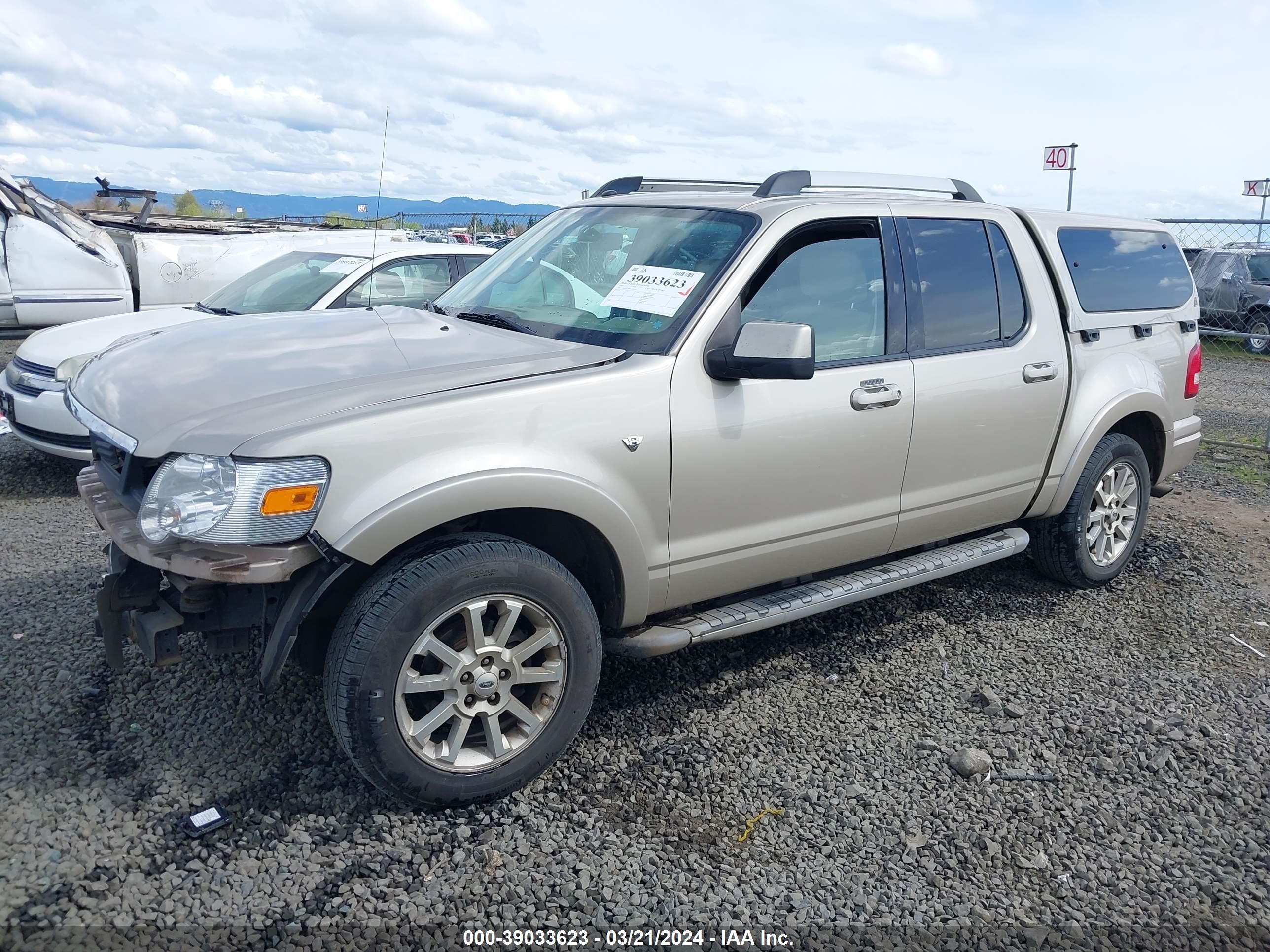 Photo 1 VIN: 1FMEU53897UA46224 - FORD EXPLORER SPORT TRAC 