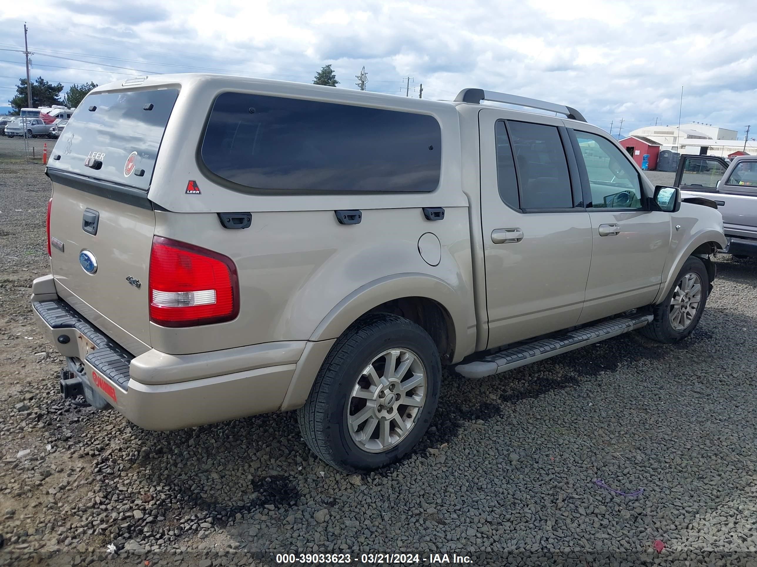 Photo 3 VIN: 1FMEU53897UA46224 - FORD EXPLORER SPORT TRAC 