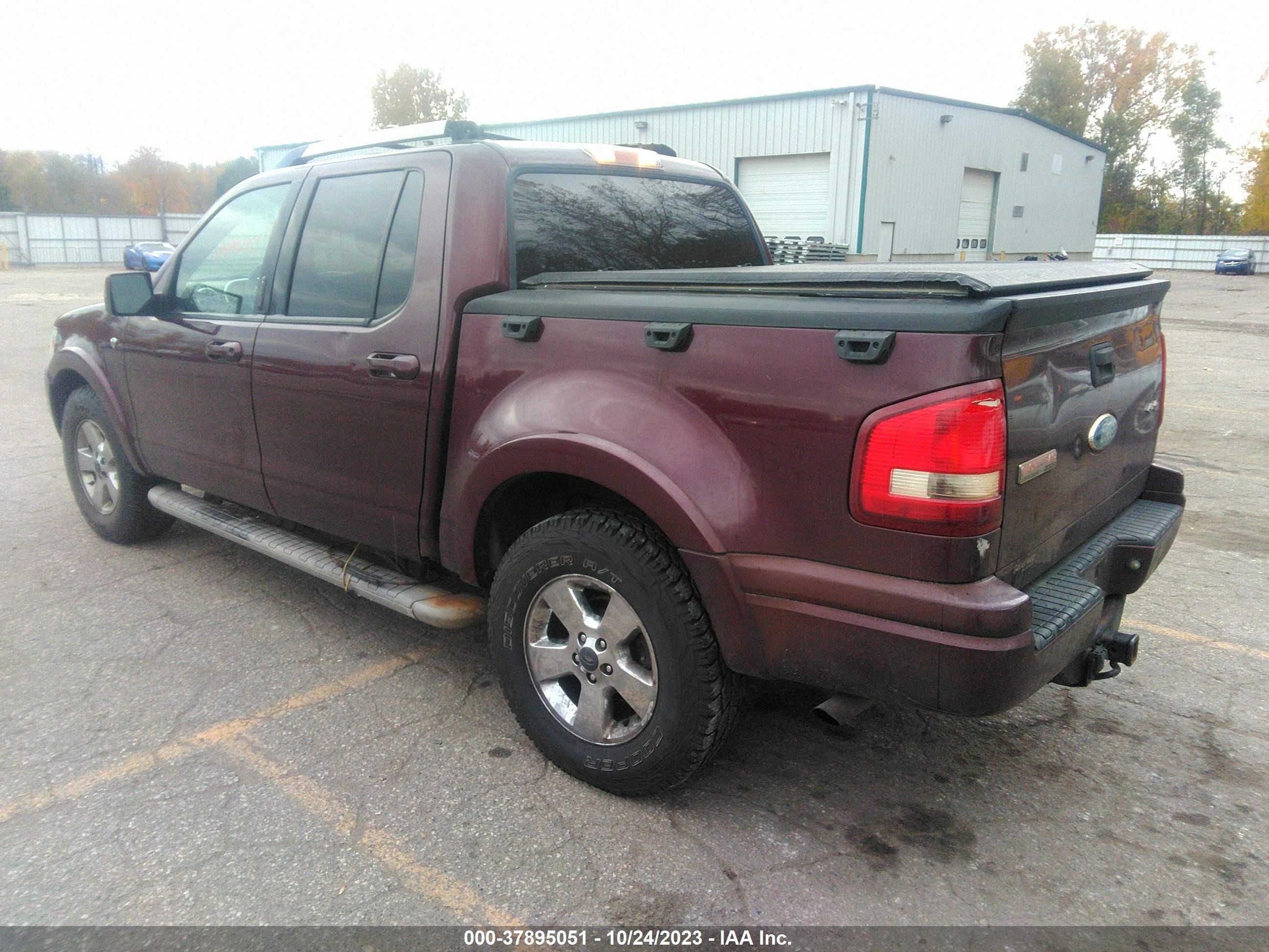 Photo 2 VIN: 1FMEU538X7UA01339 - FORD EXPLORER SPORT TRAC 