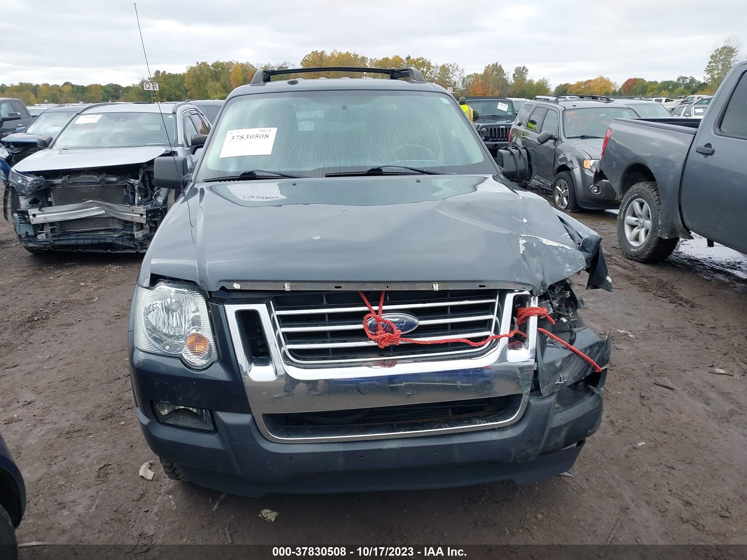 Photo 12 VIN: 1FMEU5BE4AUA31371 - FORD EXPLORER SPORT TRAC 