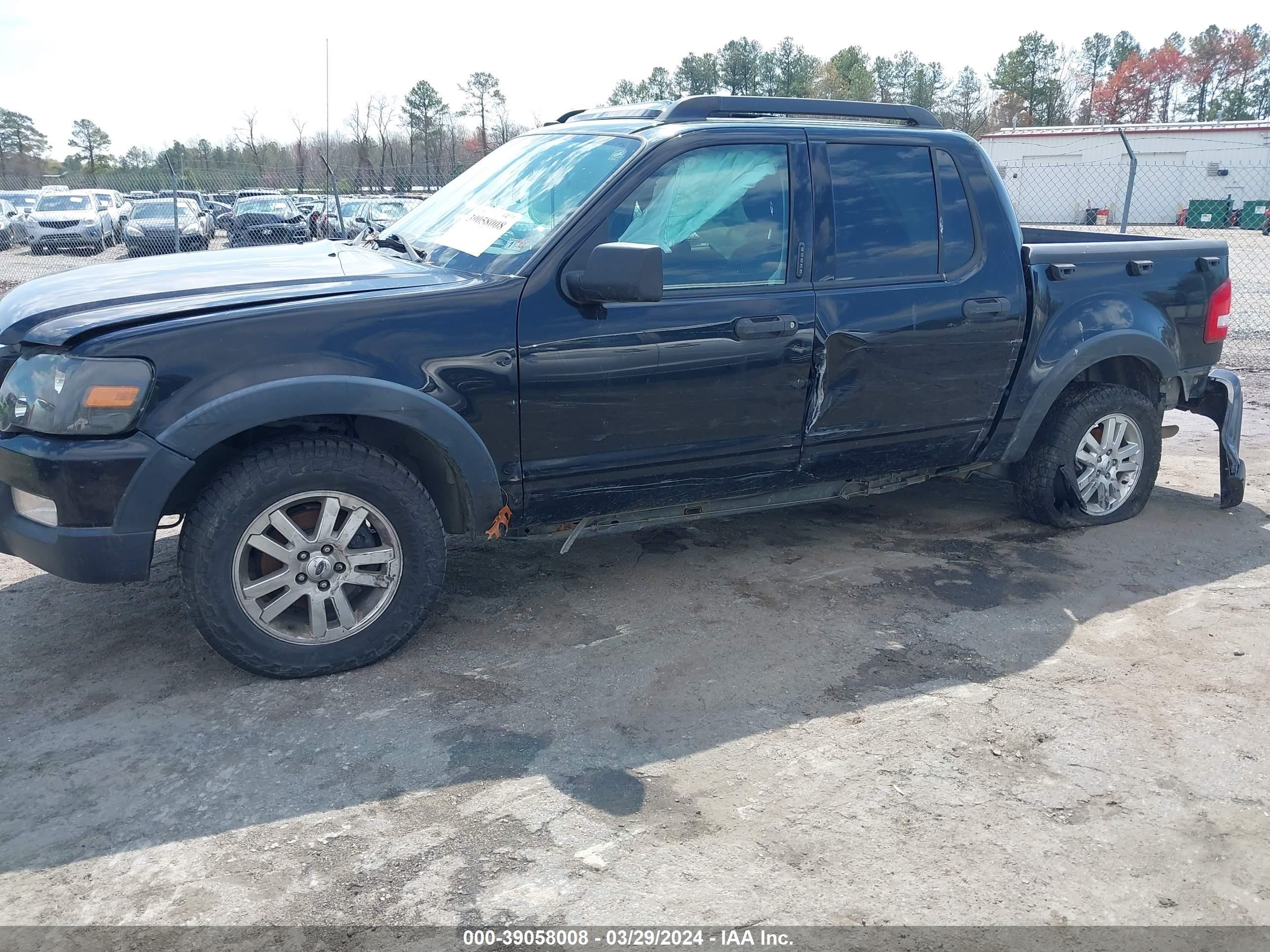 Photo 5 VIN: 1FMEU5BE8AUF07900 - FORD EXPLORER SPORT TRAC 