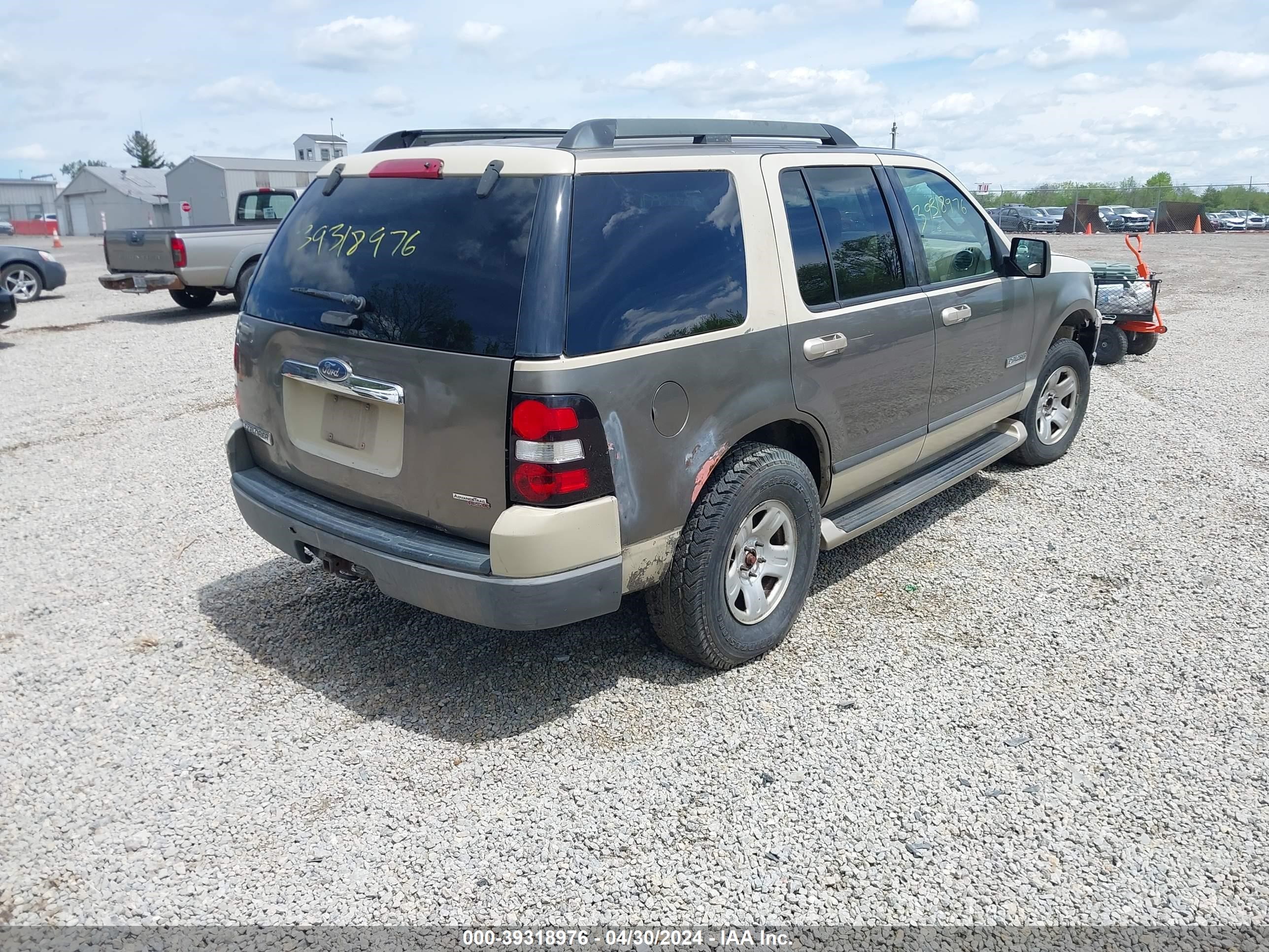 Photo 3 VIN: 1FMEU62E26UA00956 - FORD EXPLORER 