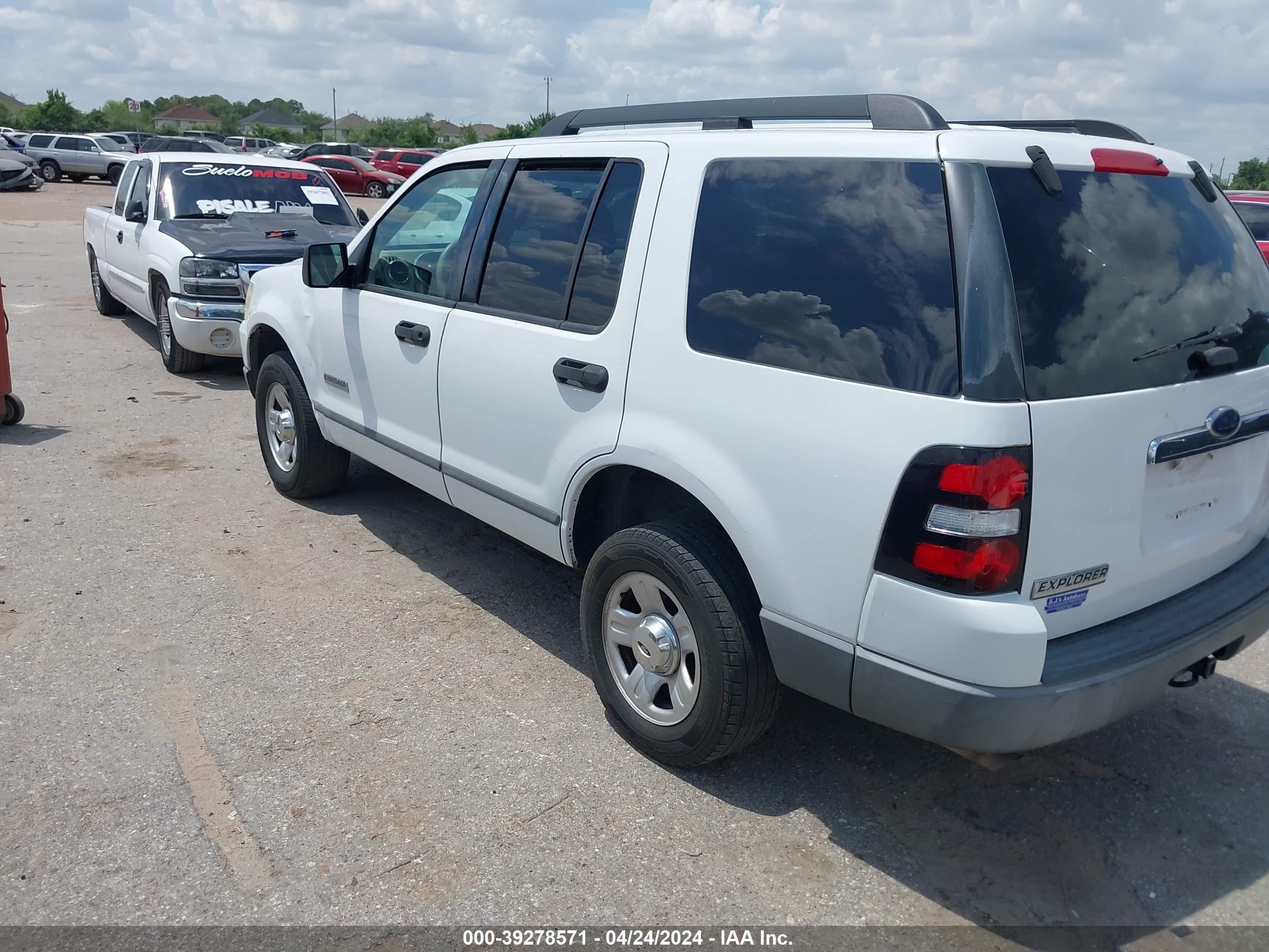 Photo 2 VIN: 1FMEU62E36UA24294 - FORD EXPLORER 