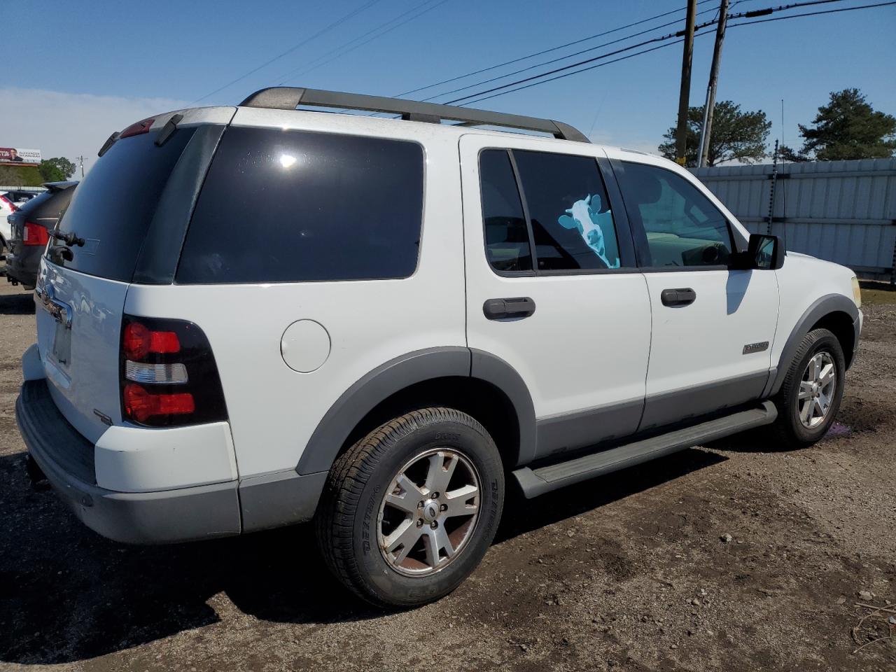 Photo 2 VIN: 1FMEU63896UA66509 - FORD EXPLORER 