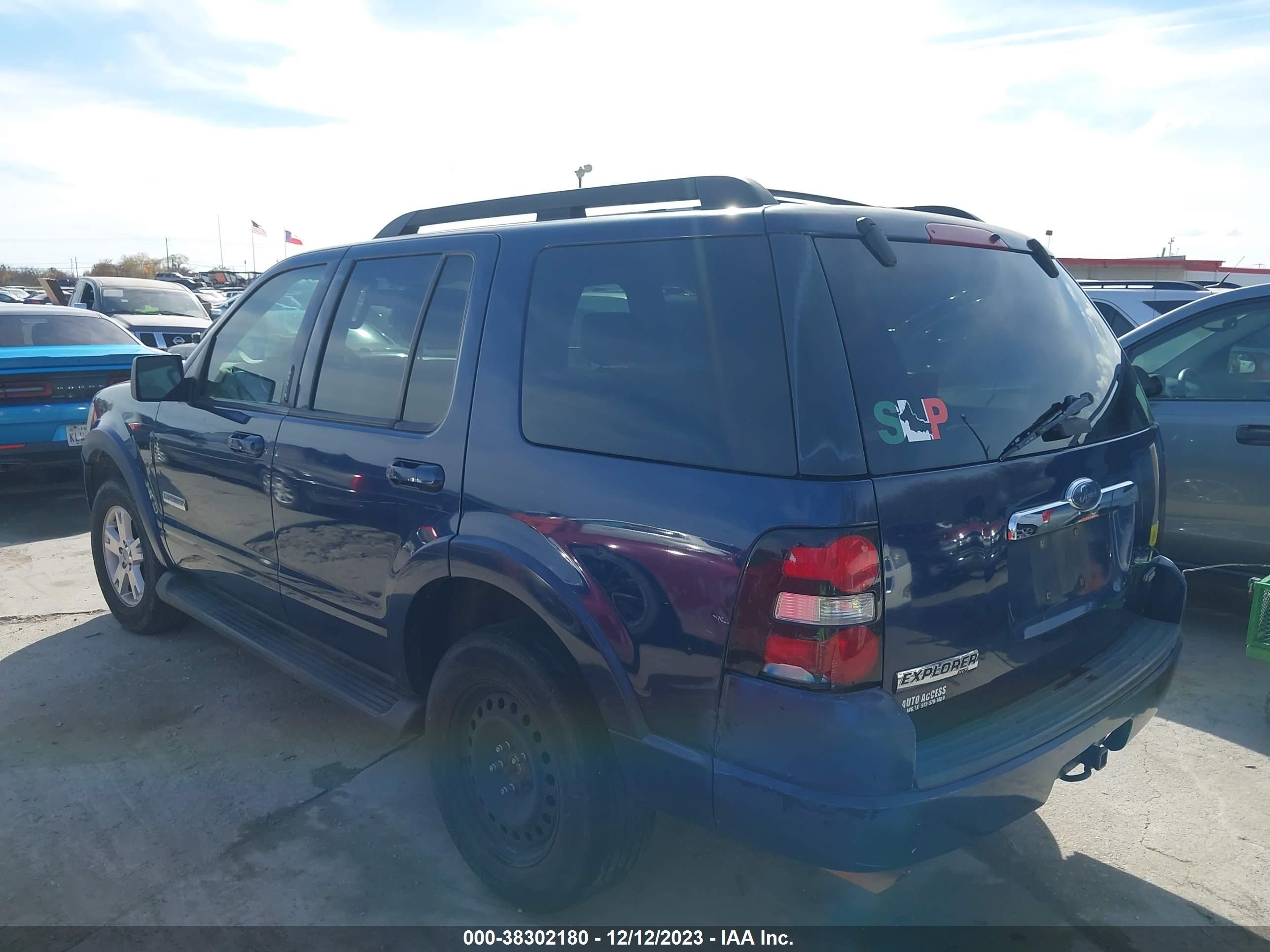 Photo 2 VIN: 1FMEU63E07UA93721 - FORD EXPLORER 