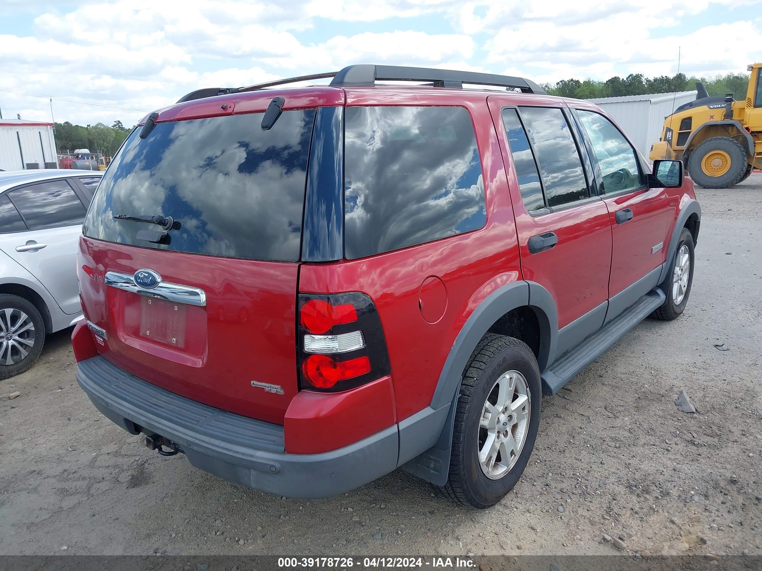 Photo 3 VIN: 1FMEU63E16UB38874 - FORD EXPLORER 