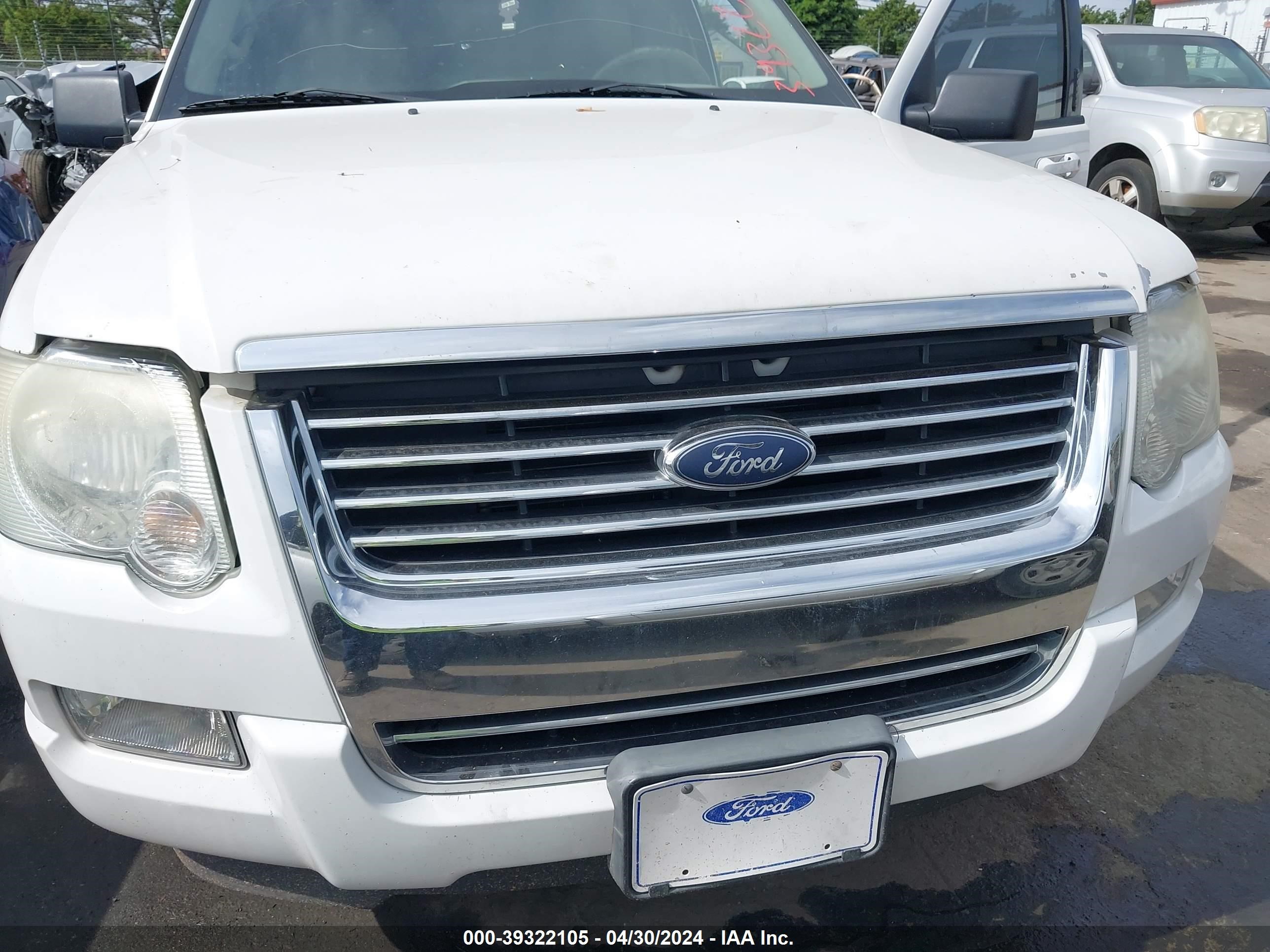 Photo 5 VIN: 1FMEU63E37UB50798 - FORD EXPLORER 